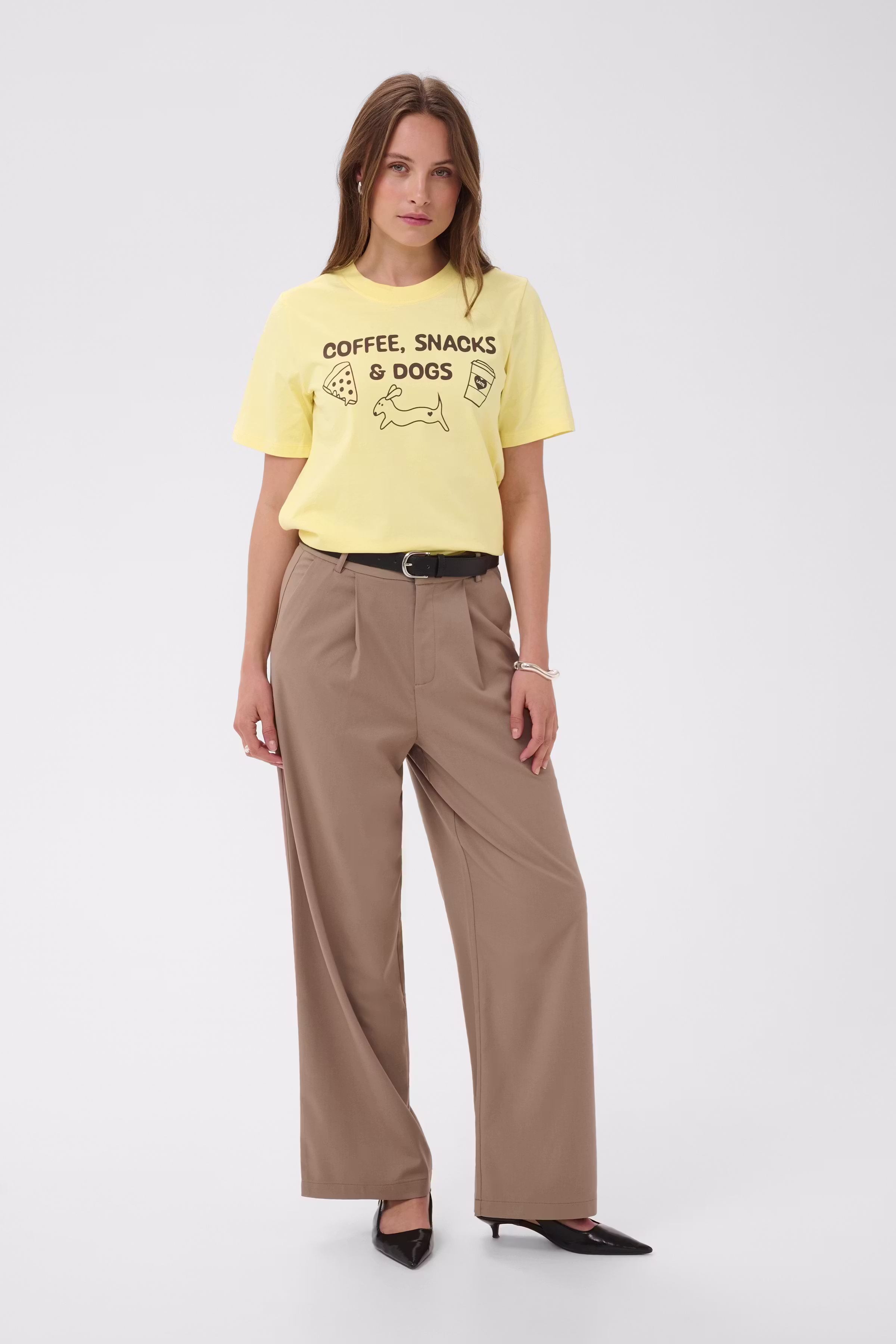 KAamse T-shirt LOOKBOOK FRONT 10511890-130822
