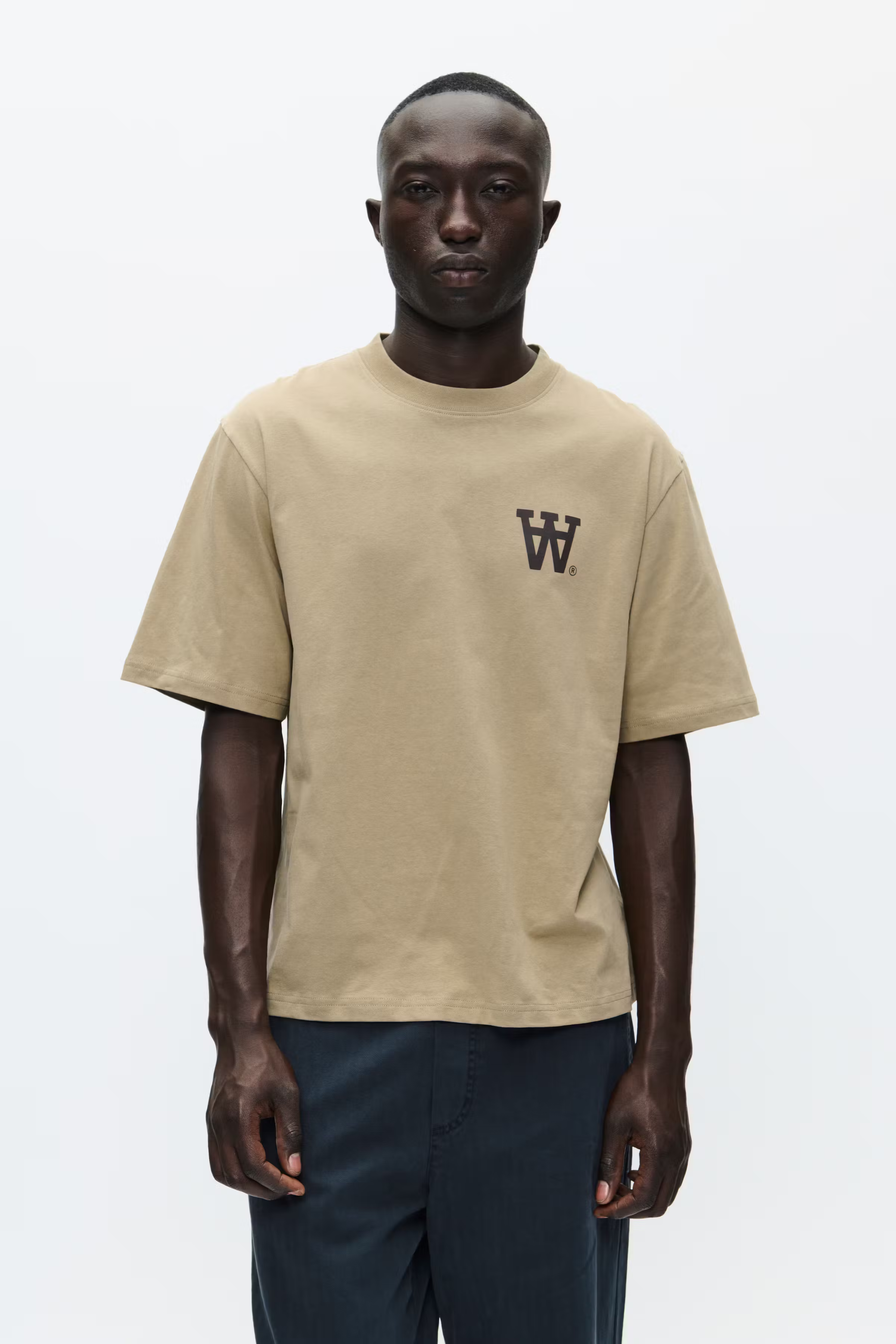 WWLiam T-shirt LOOKBOOK FRONT 30251546-161109