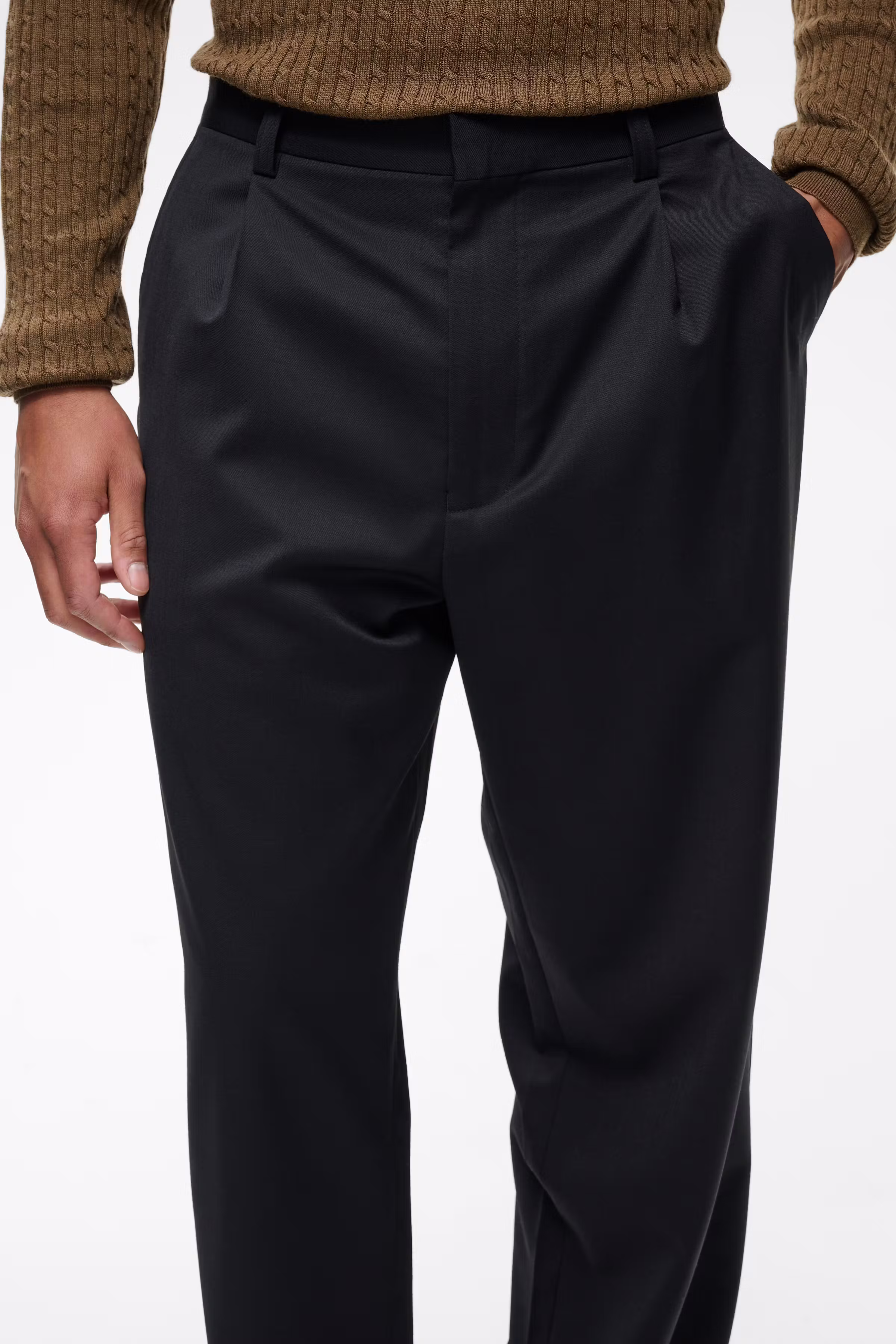 MAchino Bukser LOOKBOOK DETAIL 30208850-20050