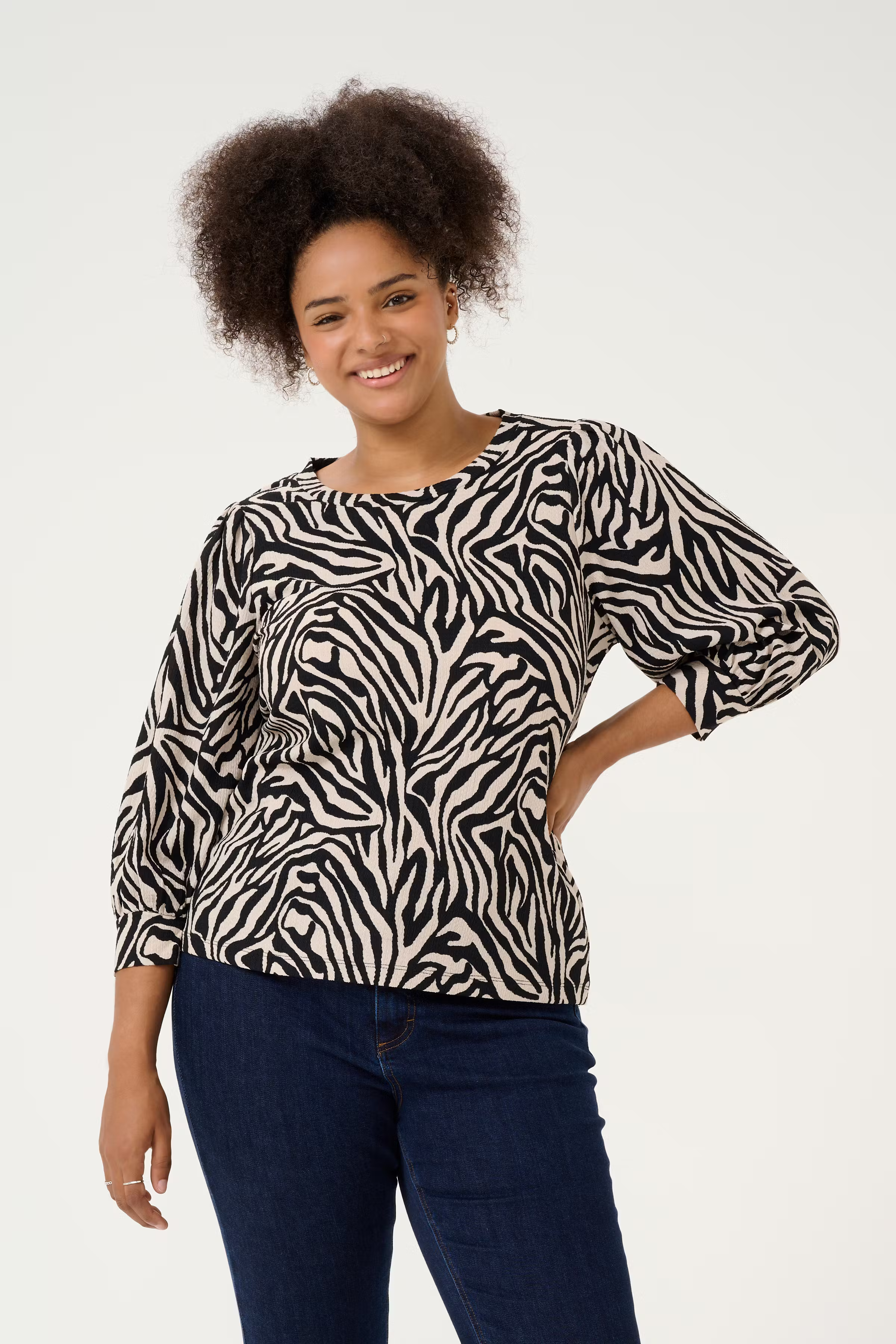 KCivena Blus LOOKBOOK FRONT 10583102-107295