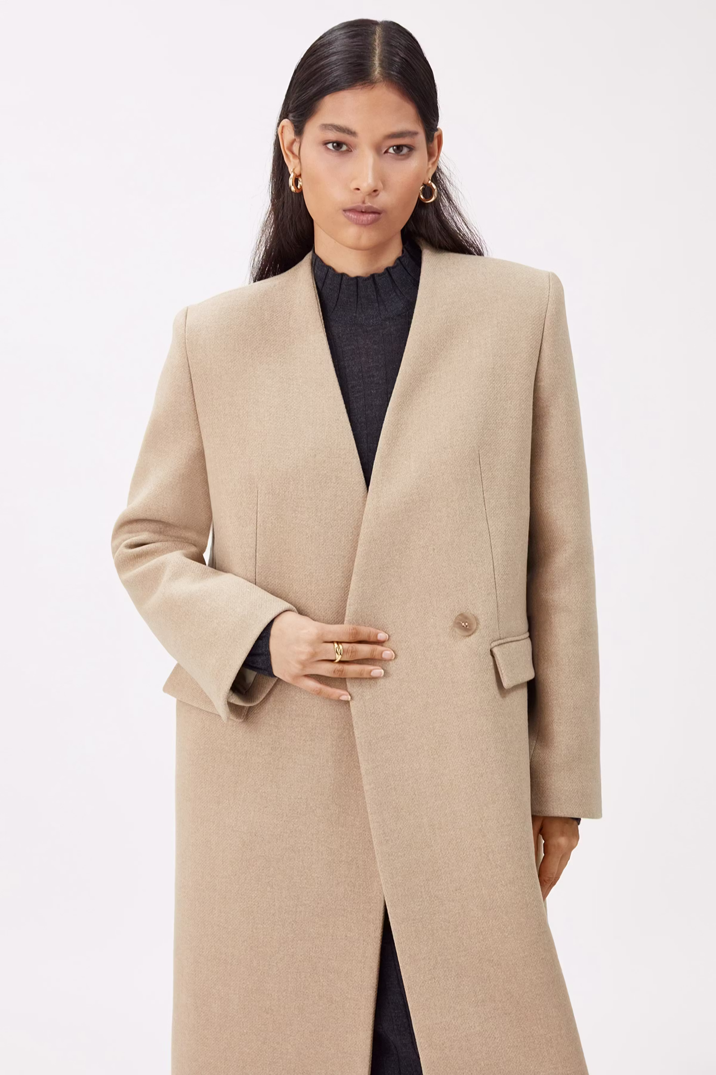 IOCAPRI Mantel LOOKBOOK FRONT 30600291-BE444