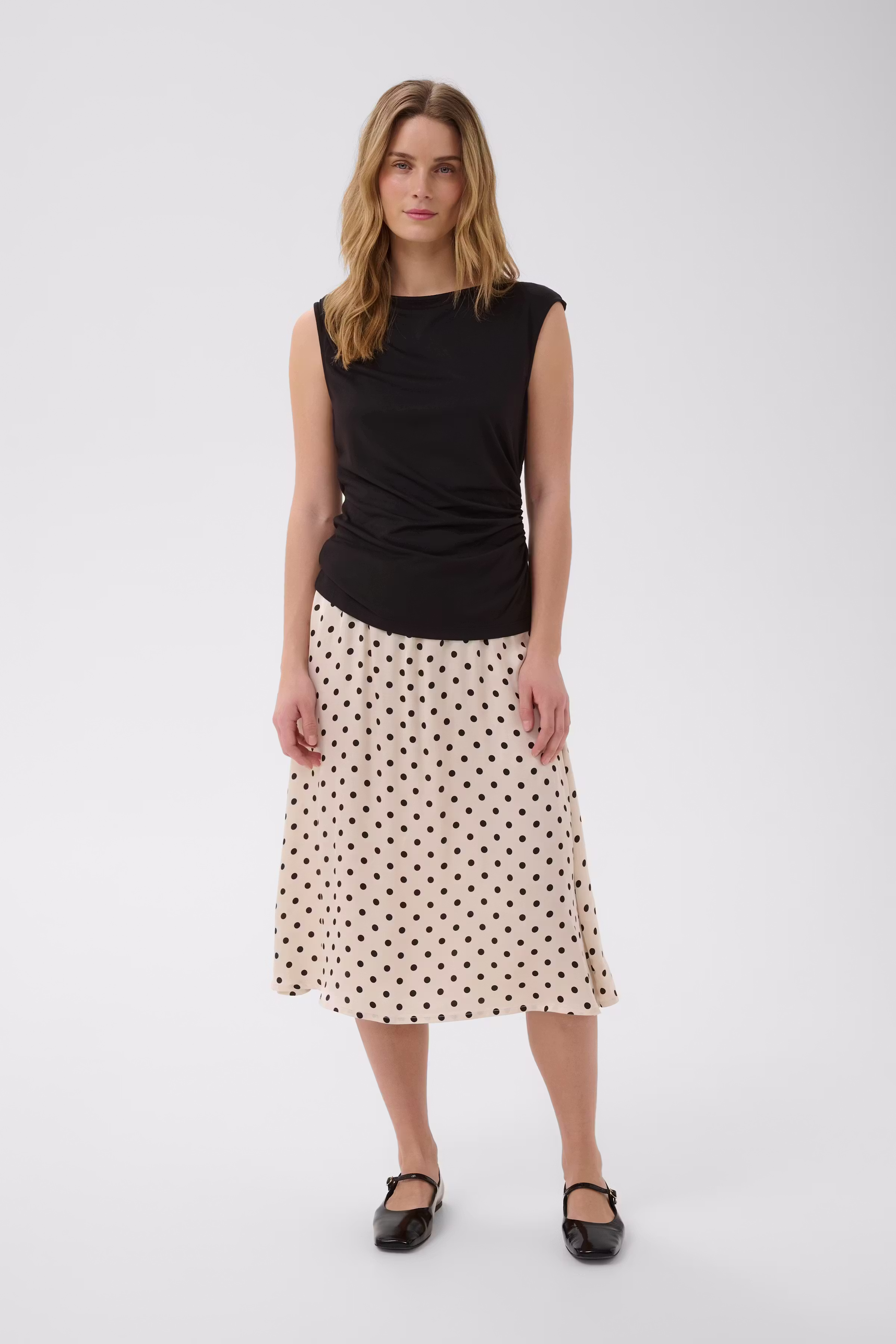 DalyaPW Top LOOKBOOK FRONT 30310729-194008