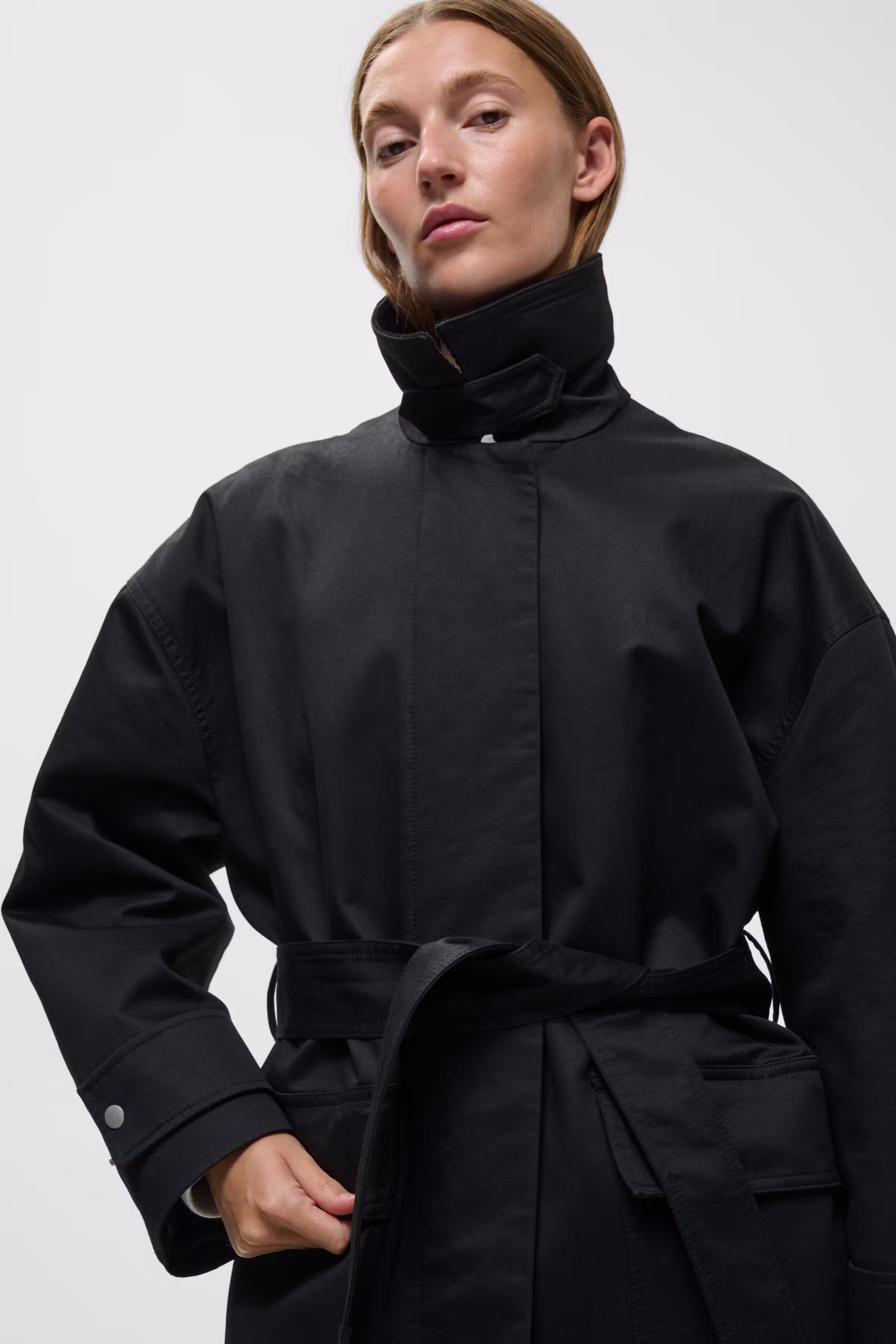 HUNTERYIW Mantel LOOKBOOK DETAIL 30112706-194008