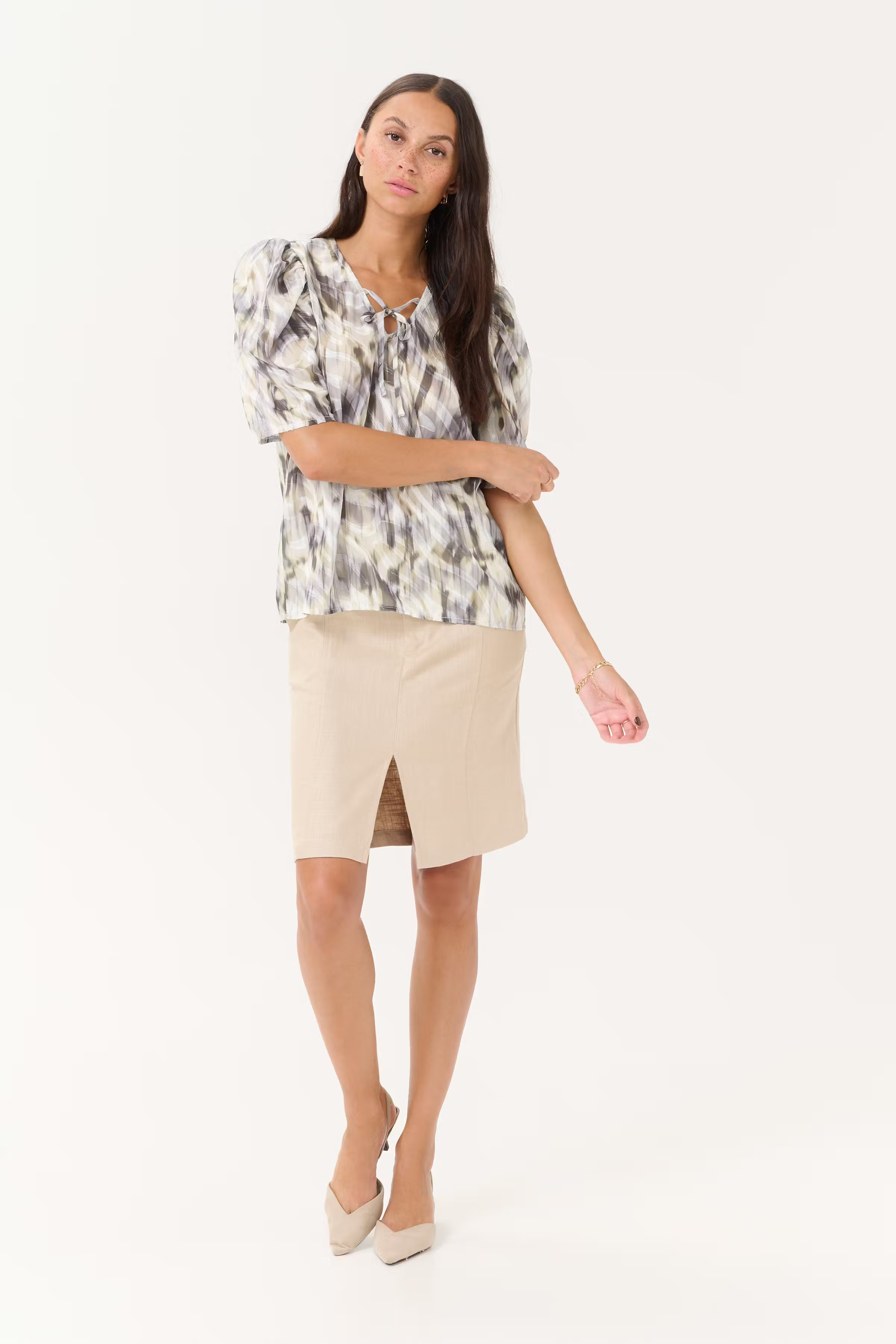 KAvicki Bluse LOOKBOOK FRONT 10509894-107478