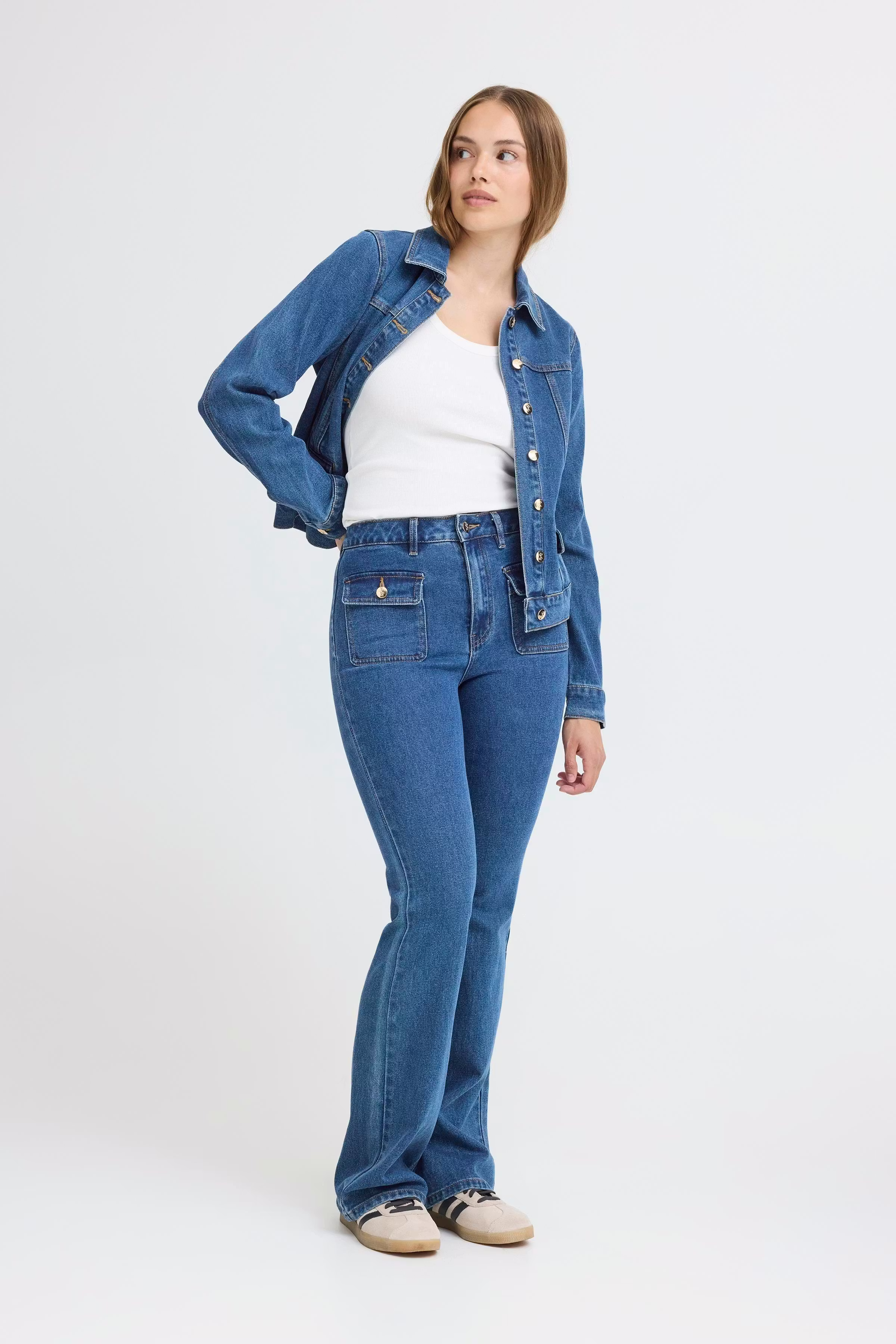 PZCHEL UHW Bootcut Leg LOOKBOOK FRONT 50209175-200005