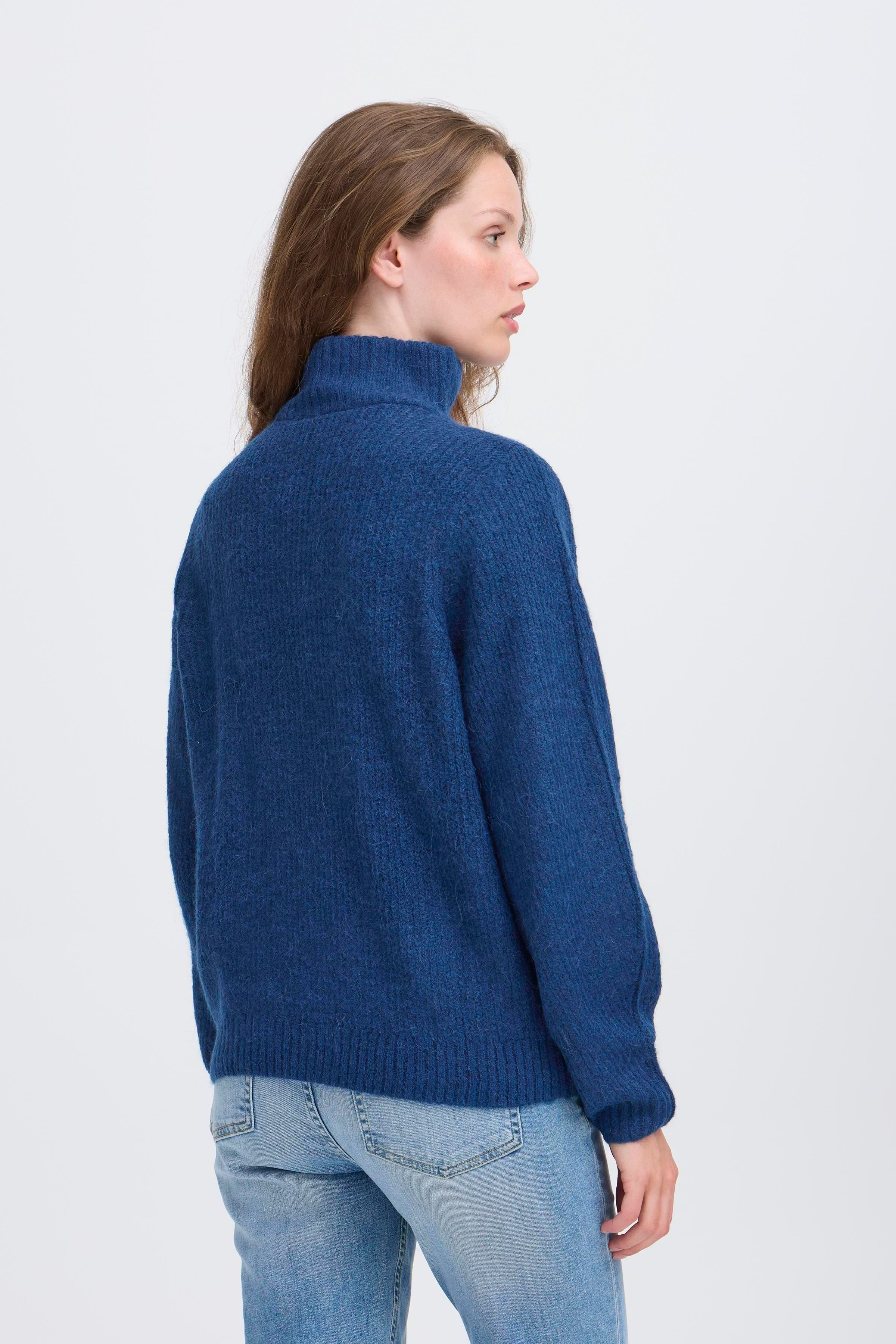 IHKAMARA Pullover LOOKBOOK BACK 20124531-194029