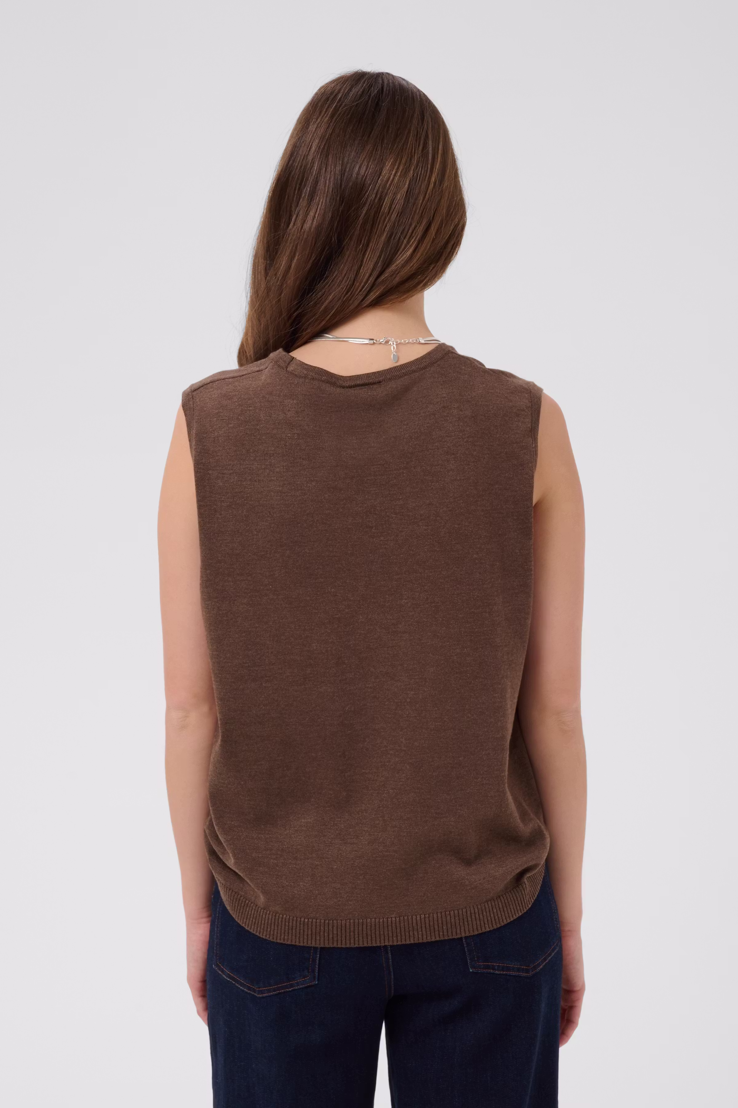 MilaSZ Vest LOOKBOOK BACK 30511506-1912241