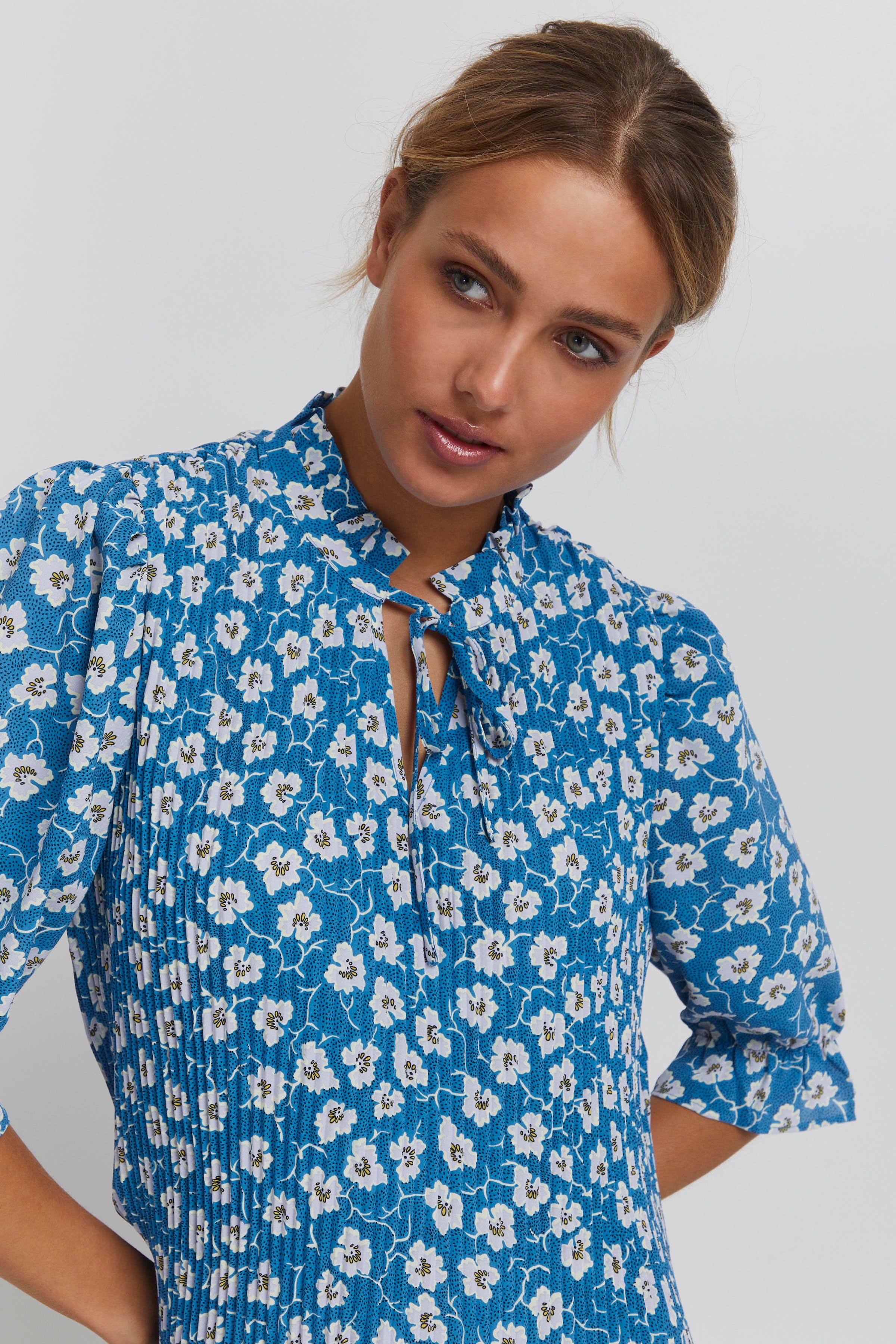 Kleid LOOKBOOK DETAIL 20117781-184140