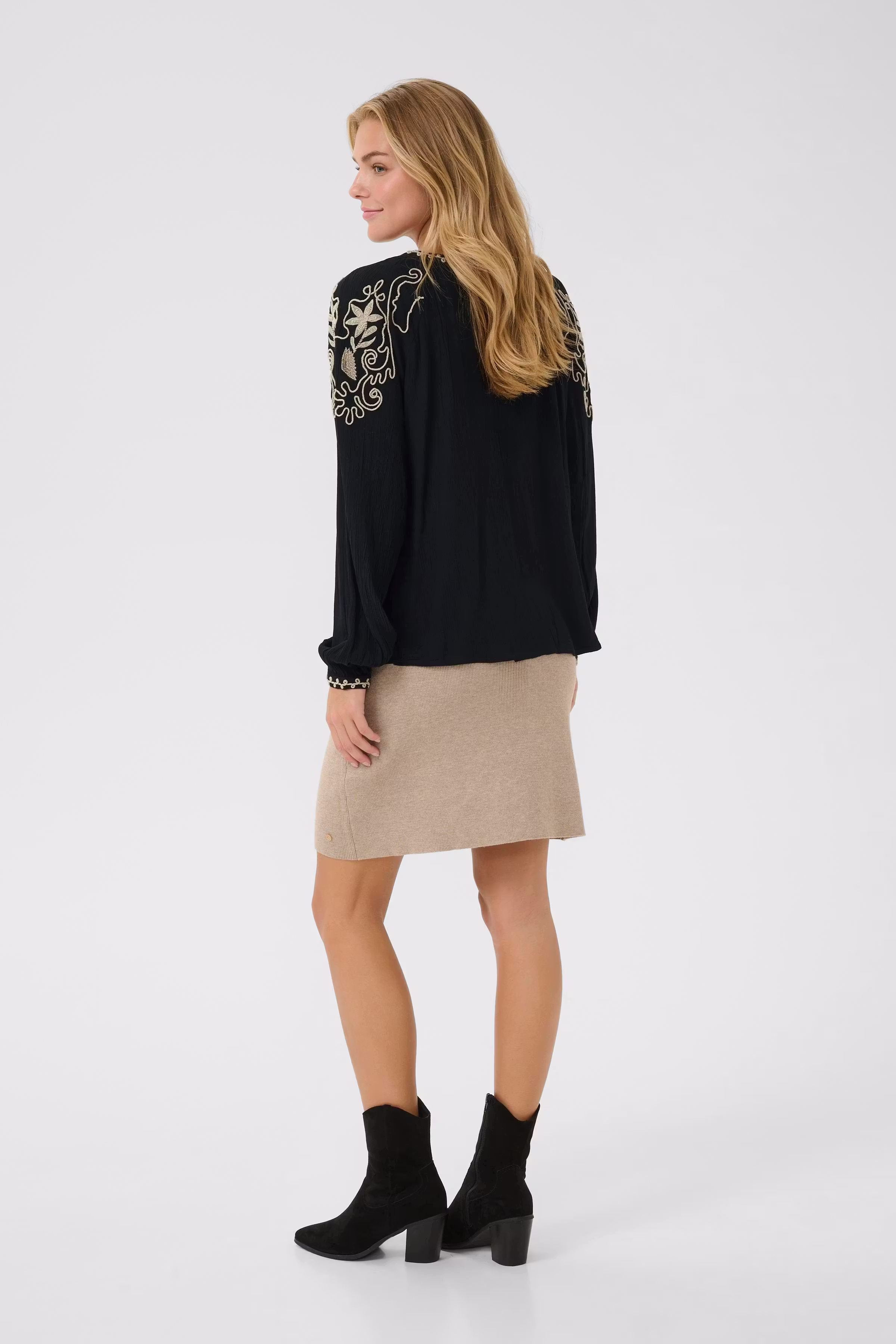 CRRosine Bluse LOOKBOOK BACK 10614168-100120