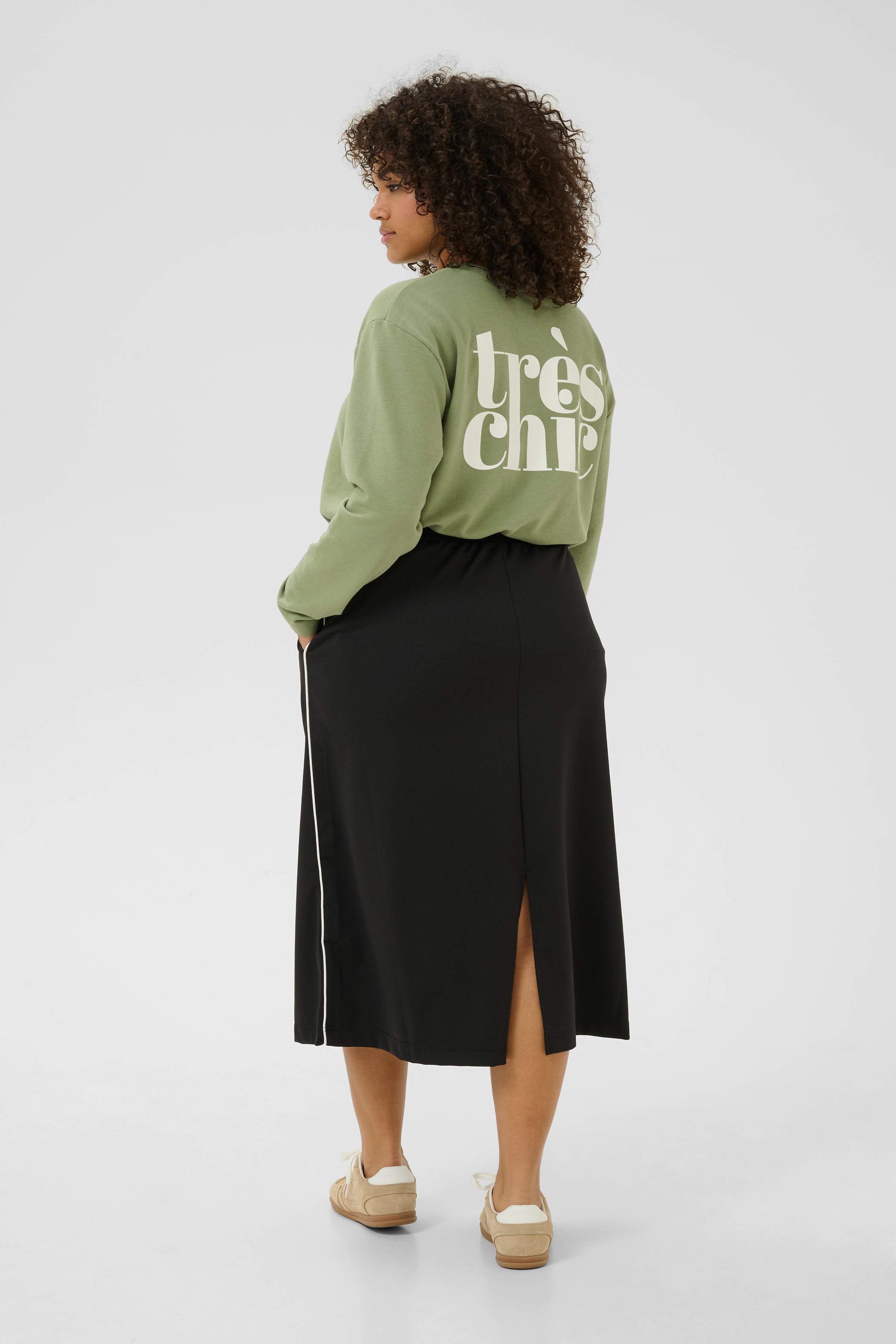 KCjenna Skirt LOOKBOOK BACK 10583526-100121