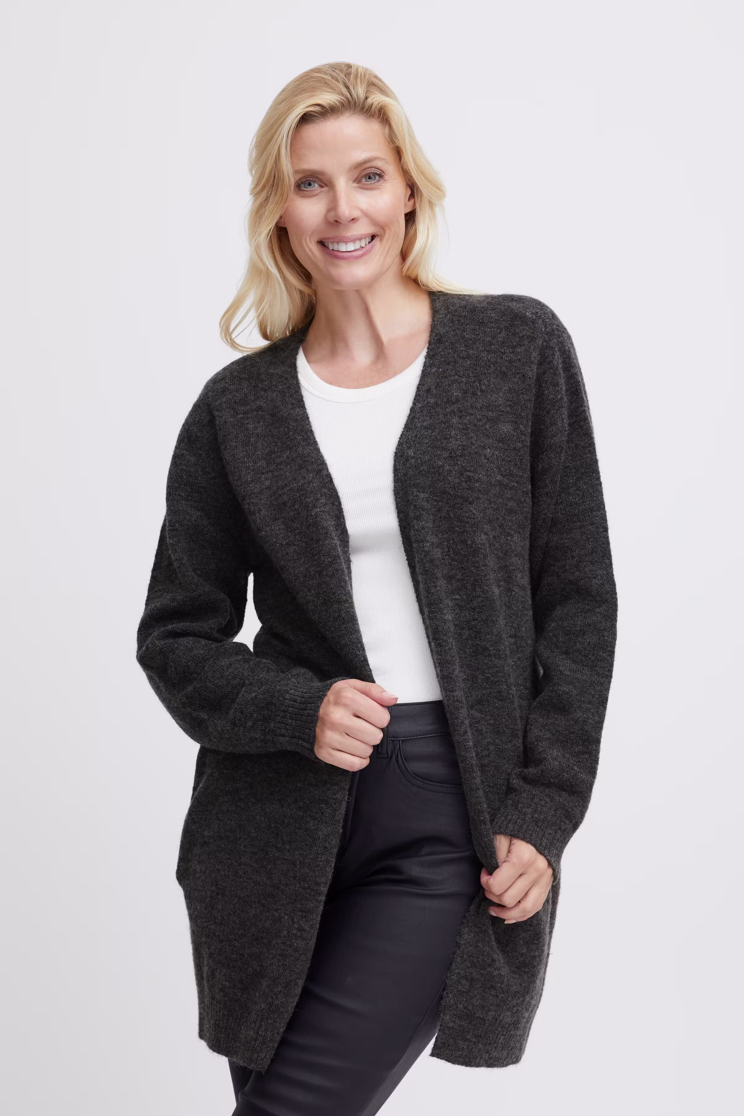 FRSANNY Cardigan LOOKBOOK FRONT 20612837-202490