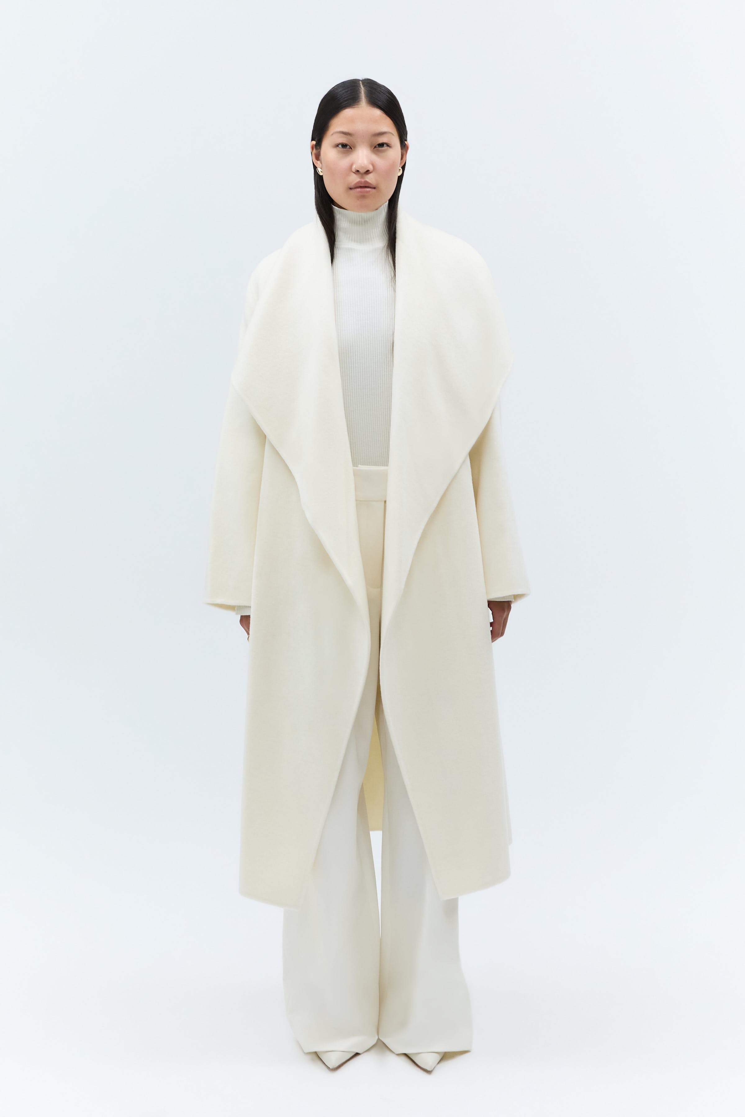 IOCarrieRoseCoatWhite Coat LOOKBOOK FRONT 30600813-WH015