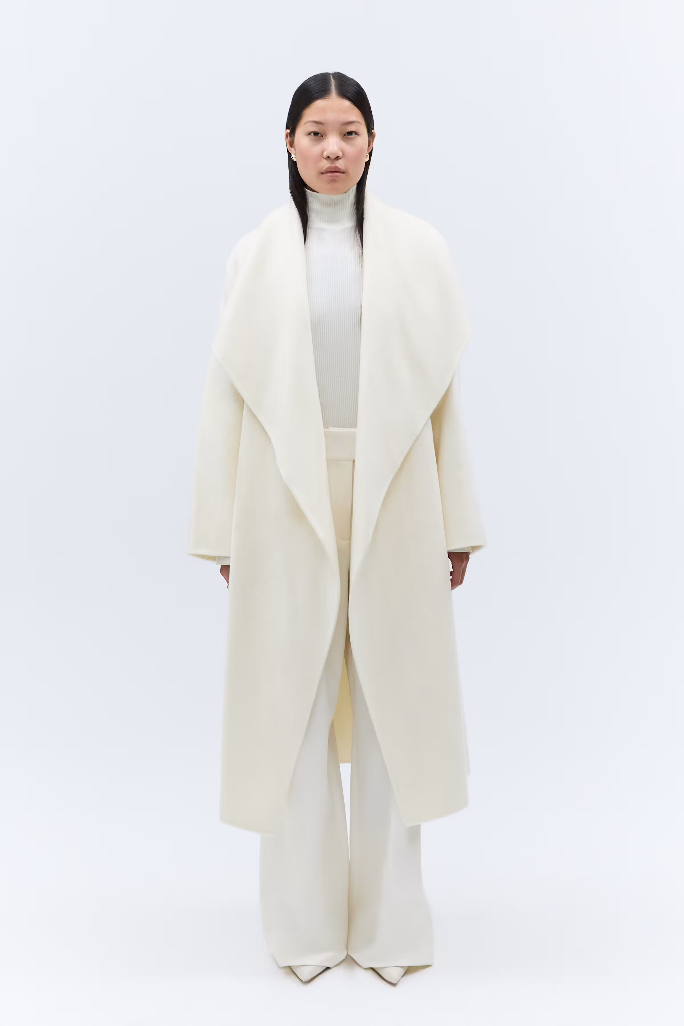 IOCarrieRoseCoatWhite Coat LOOKBOOK FRONT 30600813-WH015