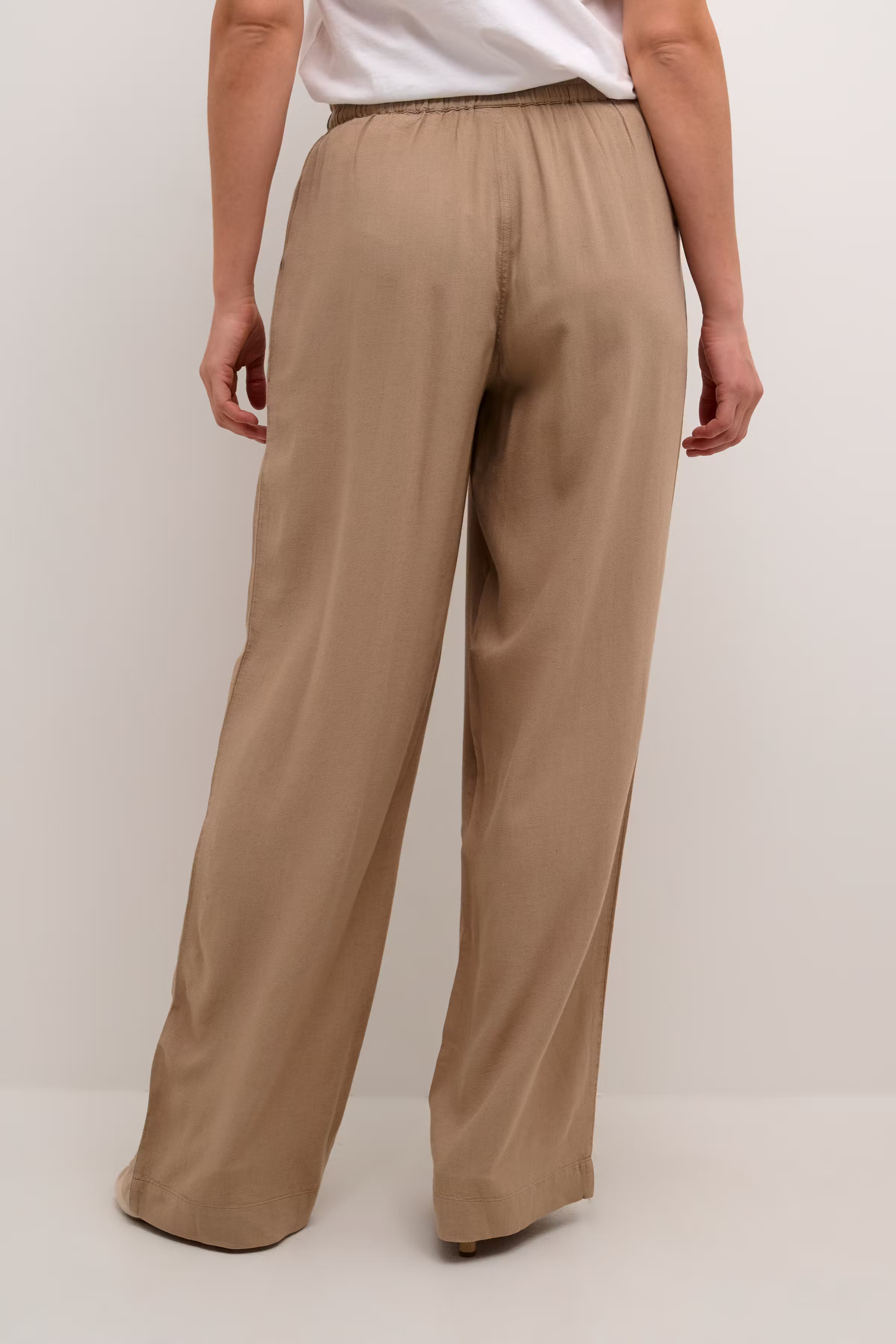 KAmilia Linen trousers LOOKBOOK BACK 10508314-171109