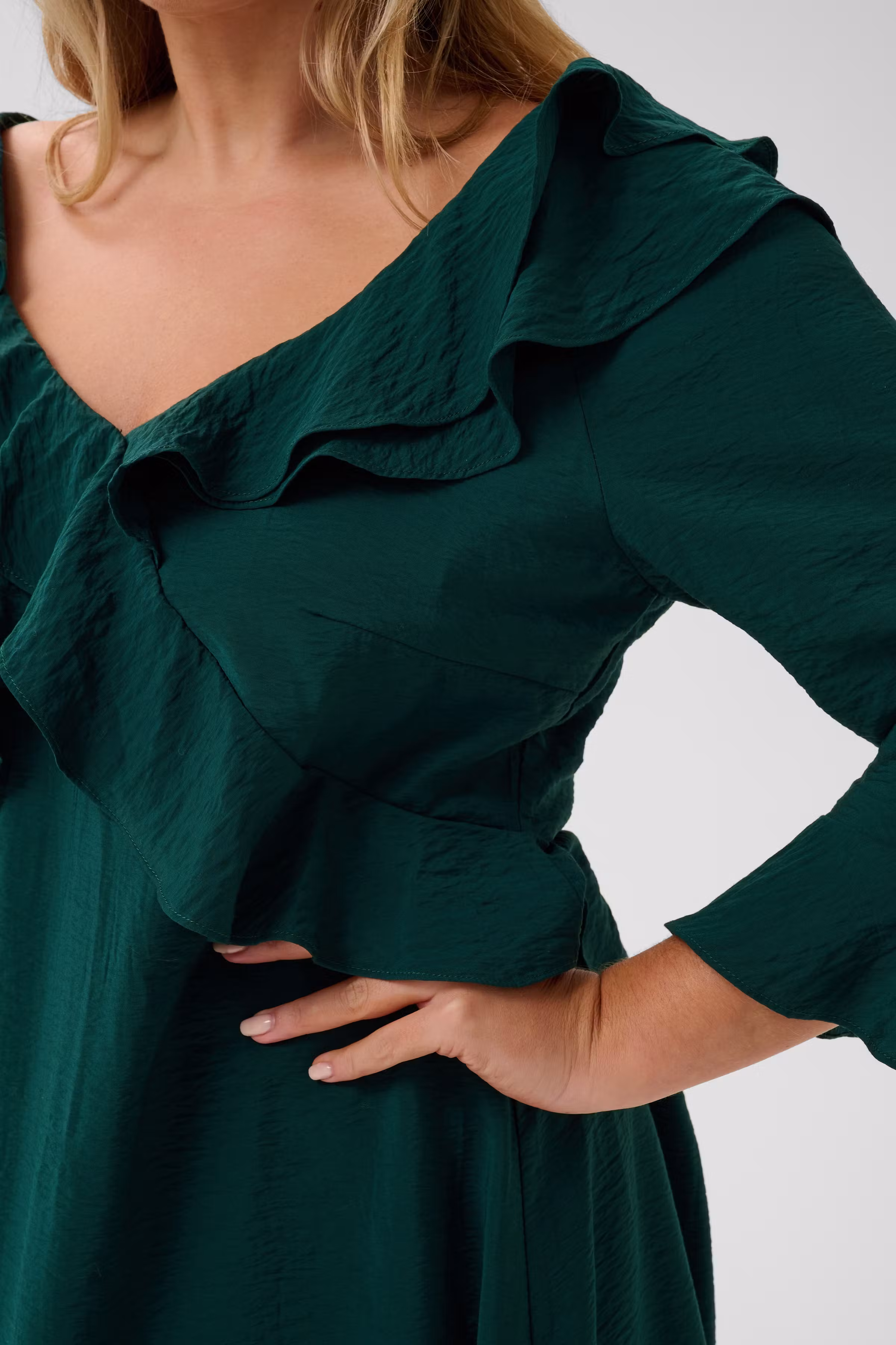 KCelsa Kleid LOOKBOOK DETAIL 10584970-195320