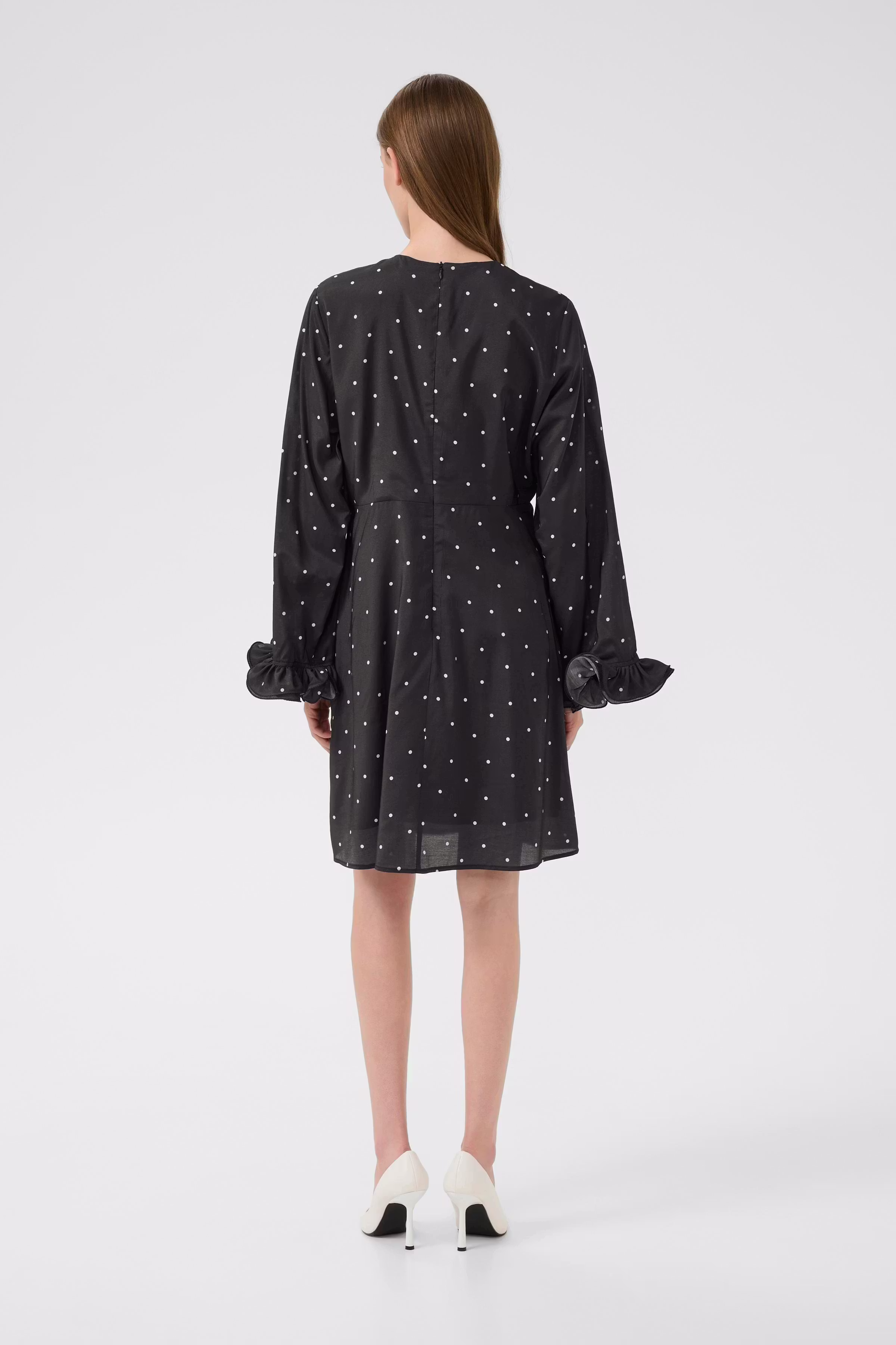 KBCaroline Kjole LOOKBOOK BACK 10105721-108862