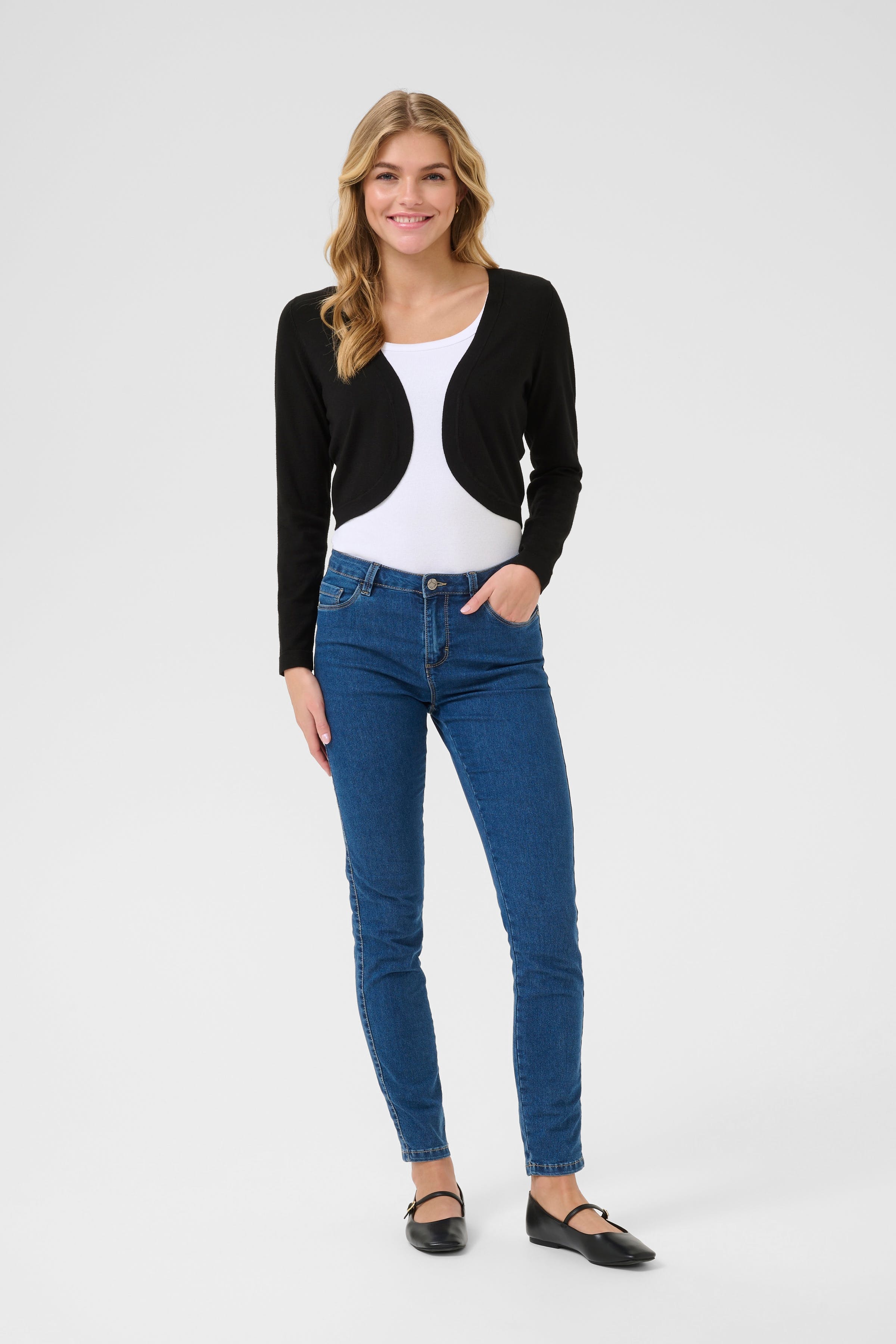 KAAstrid Bolero LOOKBOOK FRONT 500020-50600