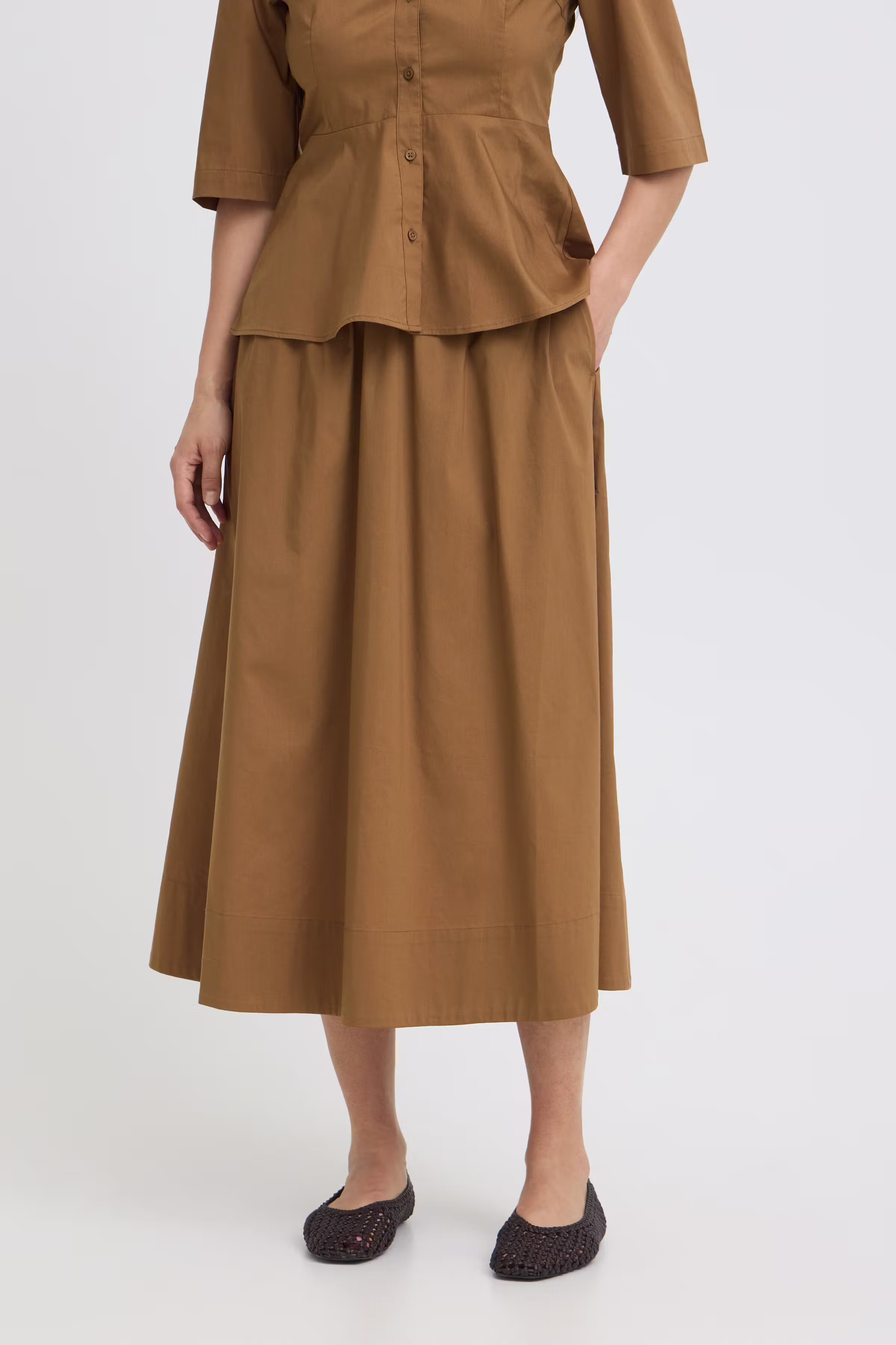 BYISSALI Skjørt LOOKBOOK FRONT 20819371-180928