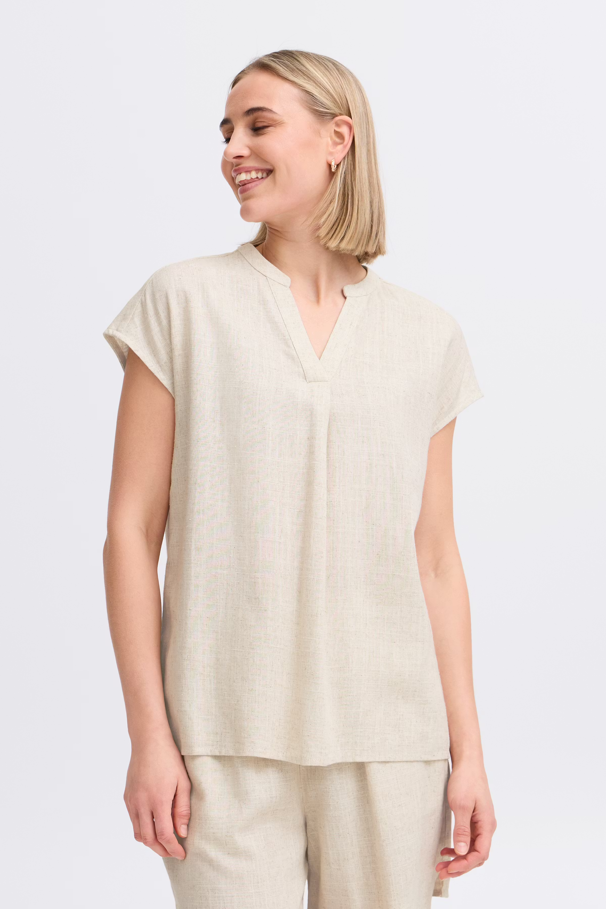 FRJUNA Bluse LOOKBOOK FRONT 20616091-1309051