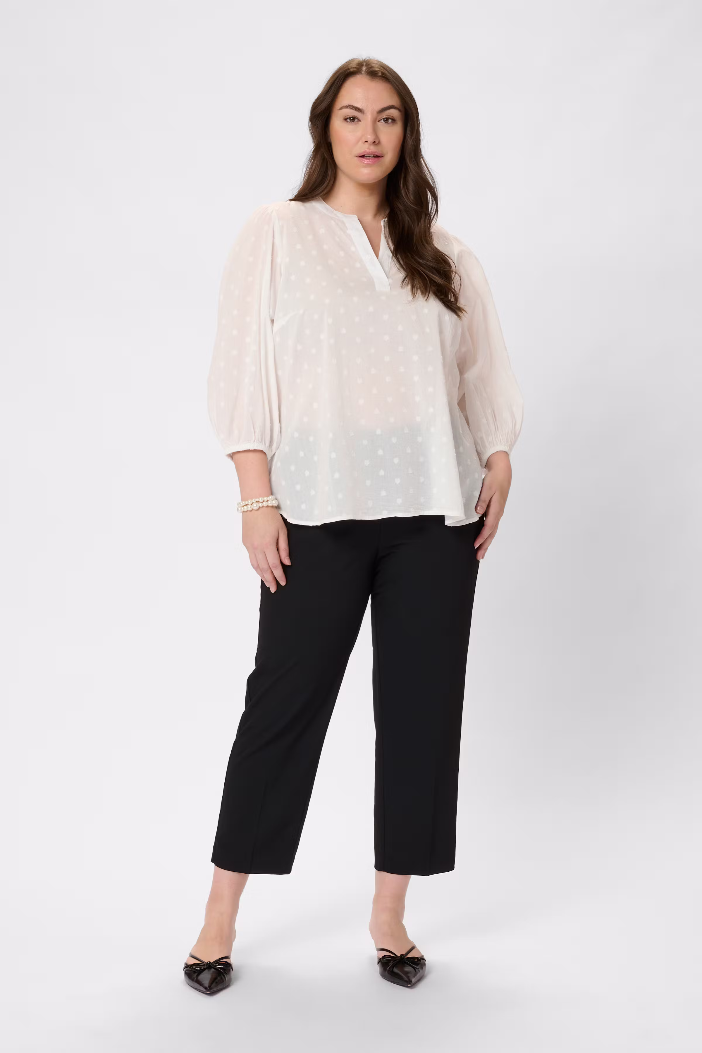 KCjolana Bluse LOOKBOOK FRONT 10582206-110602