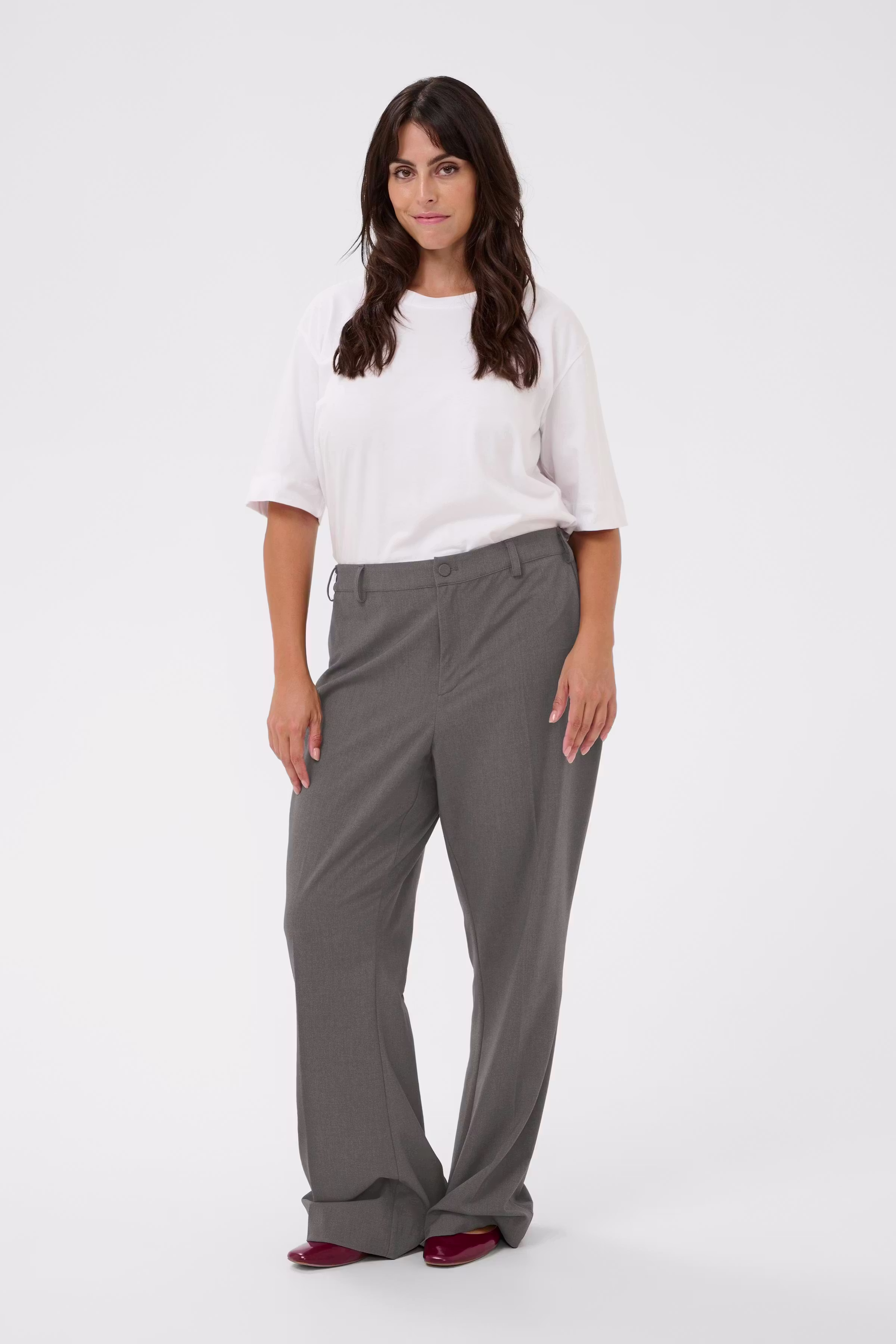 KColia Hose LOOKBOOK FRONT 10583856-100123