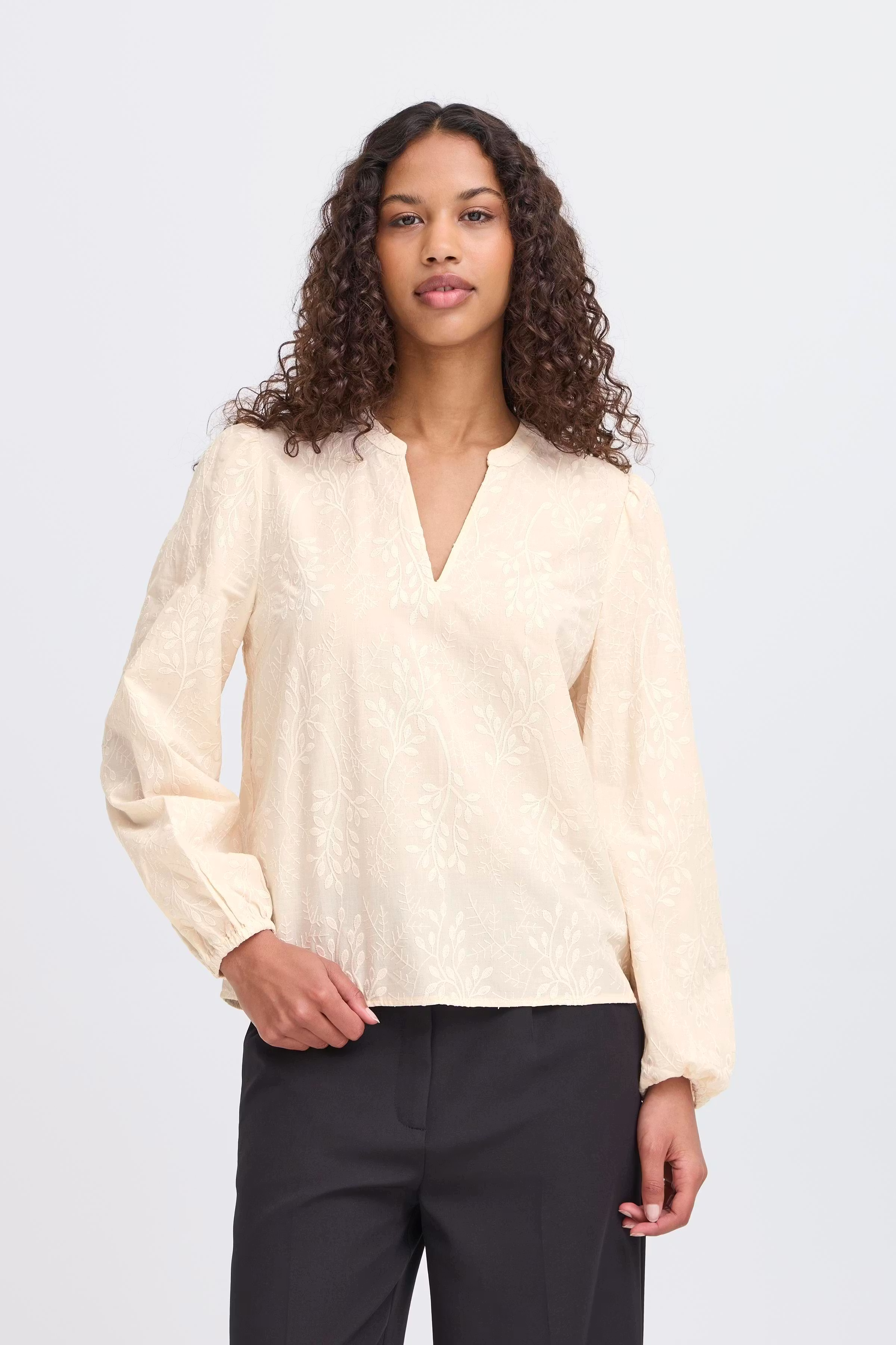 IHGARIVA Bluse LOOKBOOK FRONT 20124390-130905