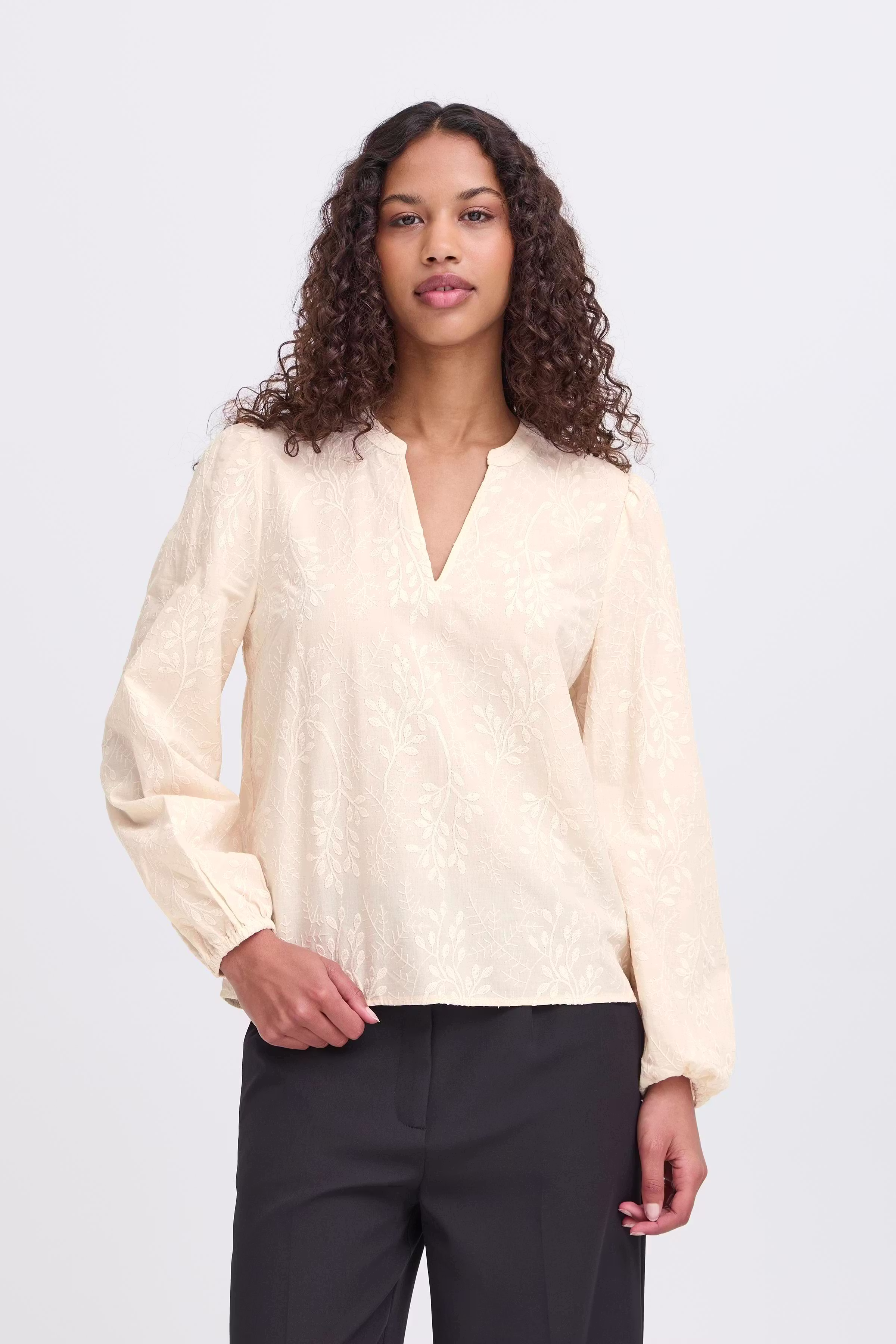 IHGARIVA Bluse LOOKBOOK FRONT 20124390-130905