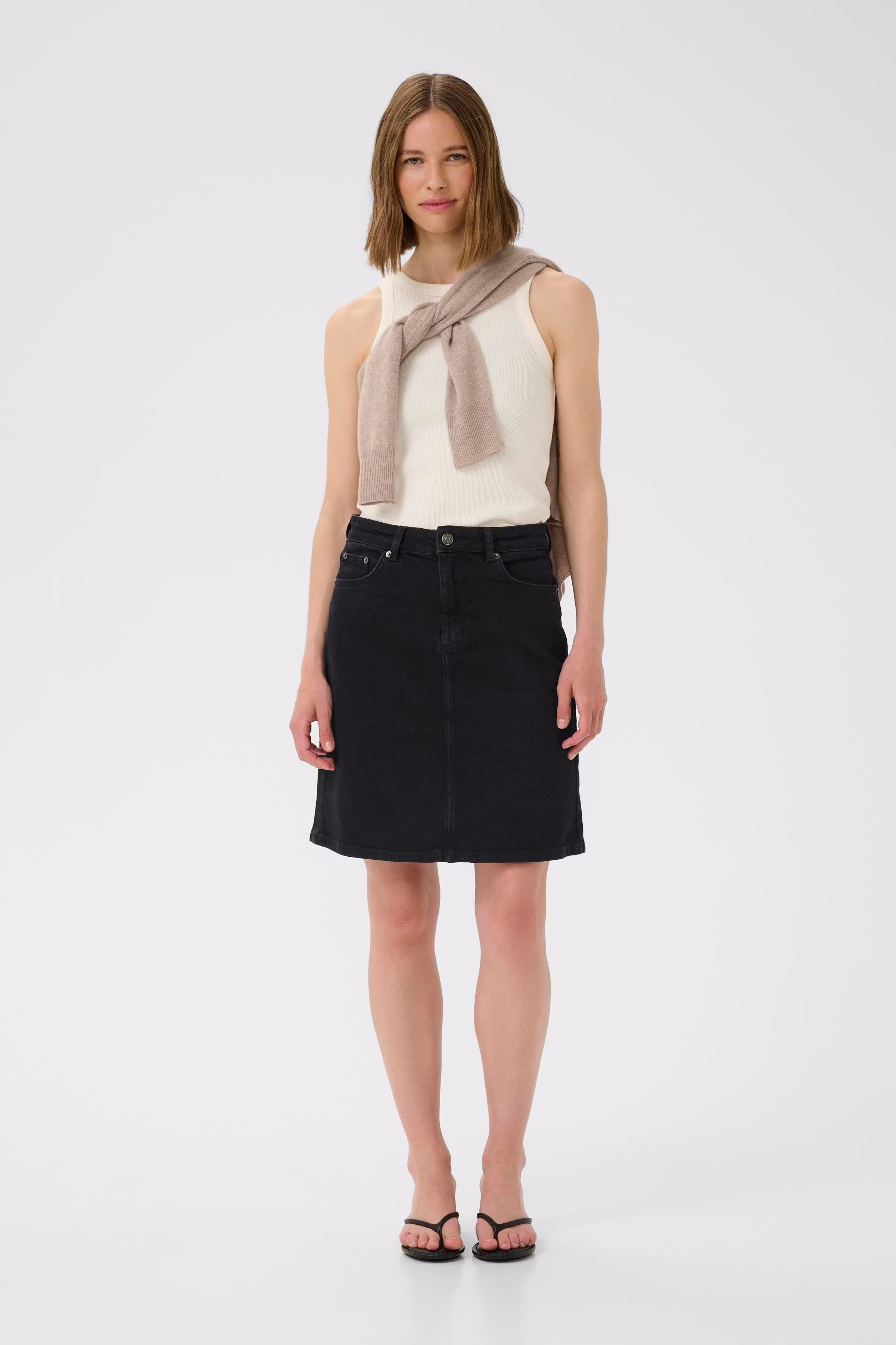 PheiIW Skirt LOOKBOOK FRONT 30110654-194008