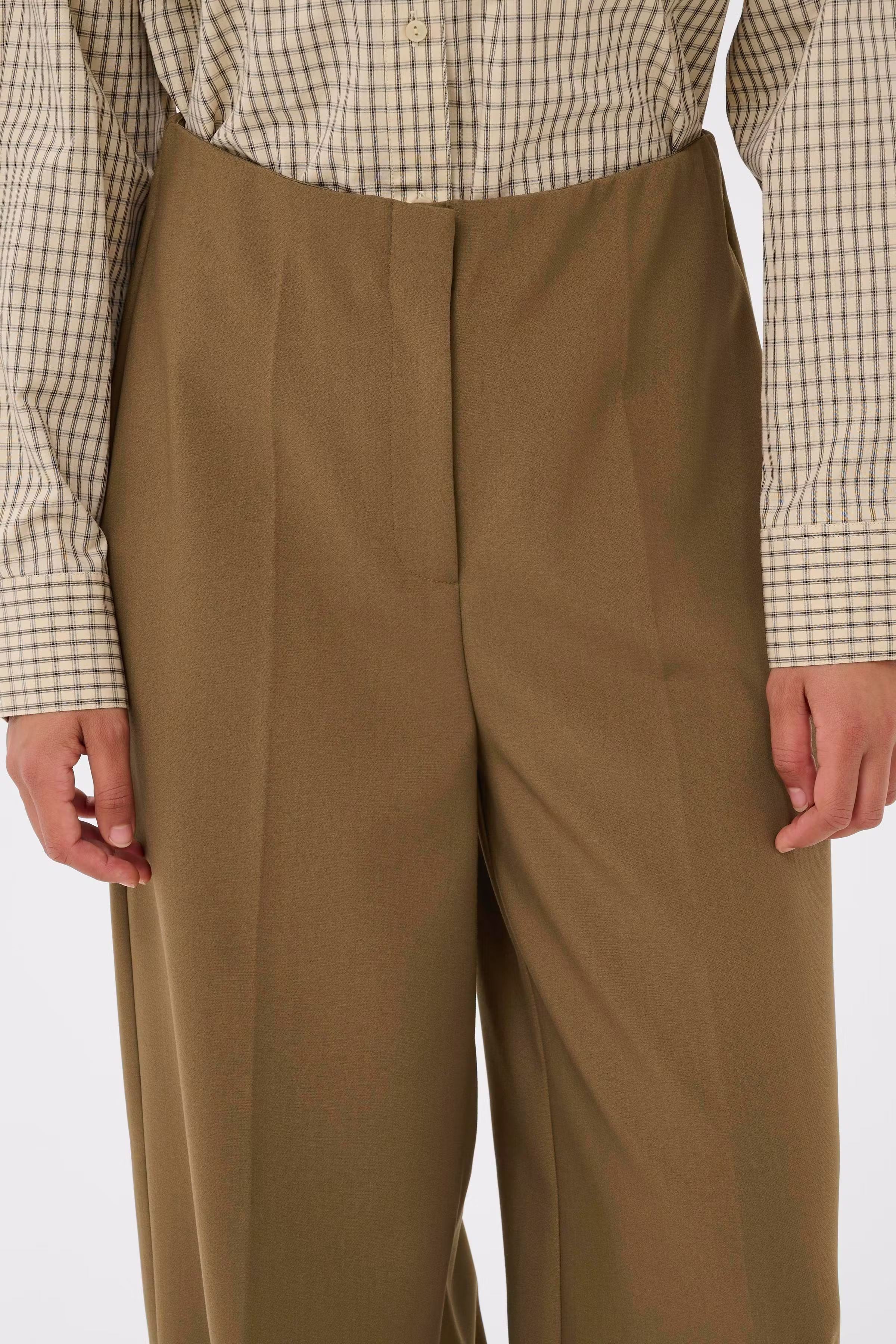 SLCorinne Wide Hose LOOKBOOK DETAIL 30407228-190617