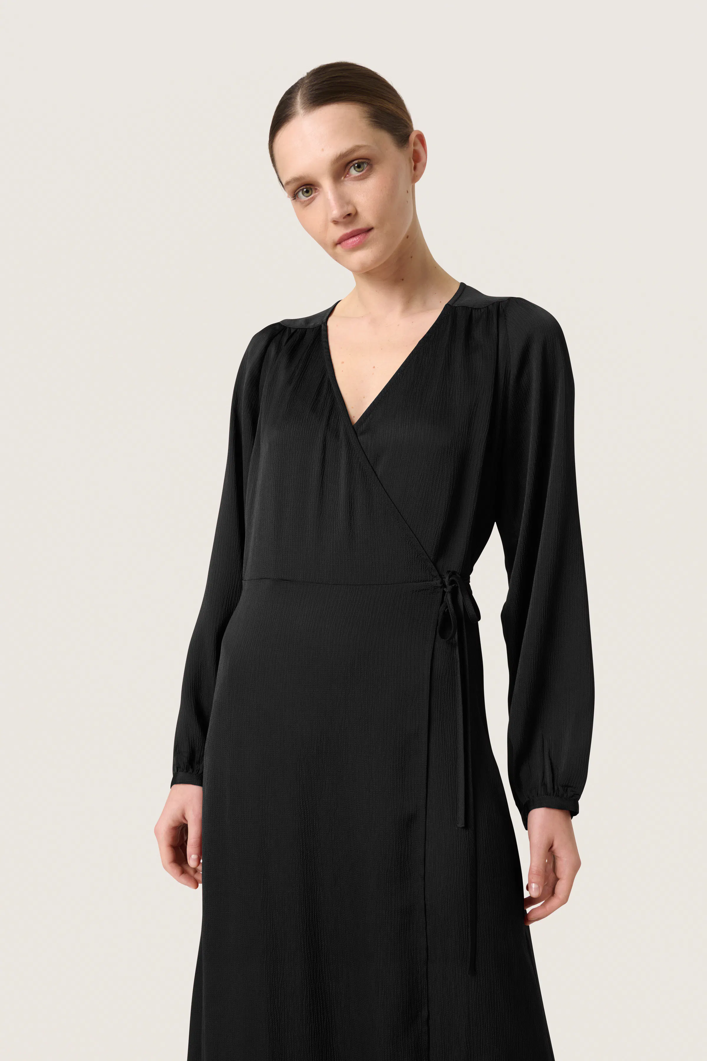 SLIoana Dress LOOKBOOK FRONT 30407639-194008