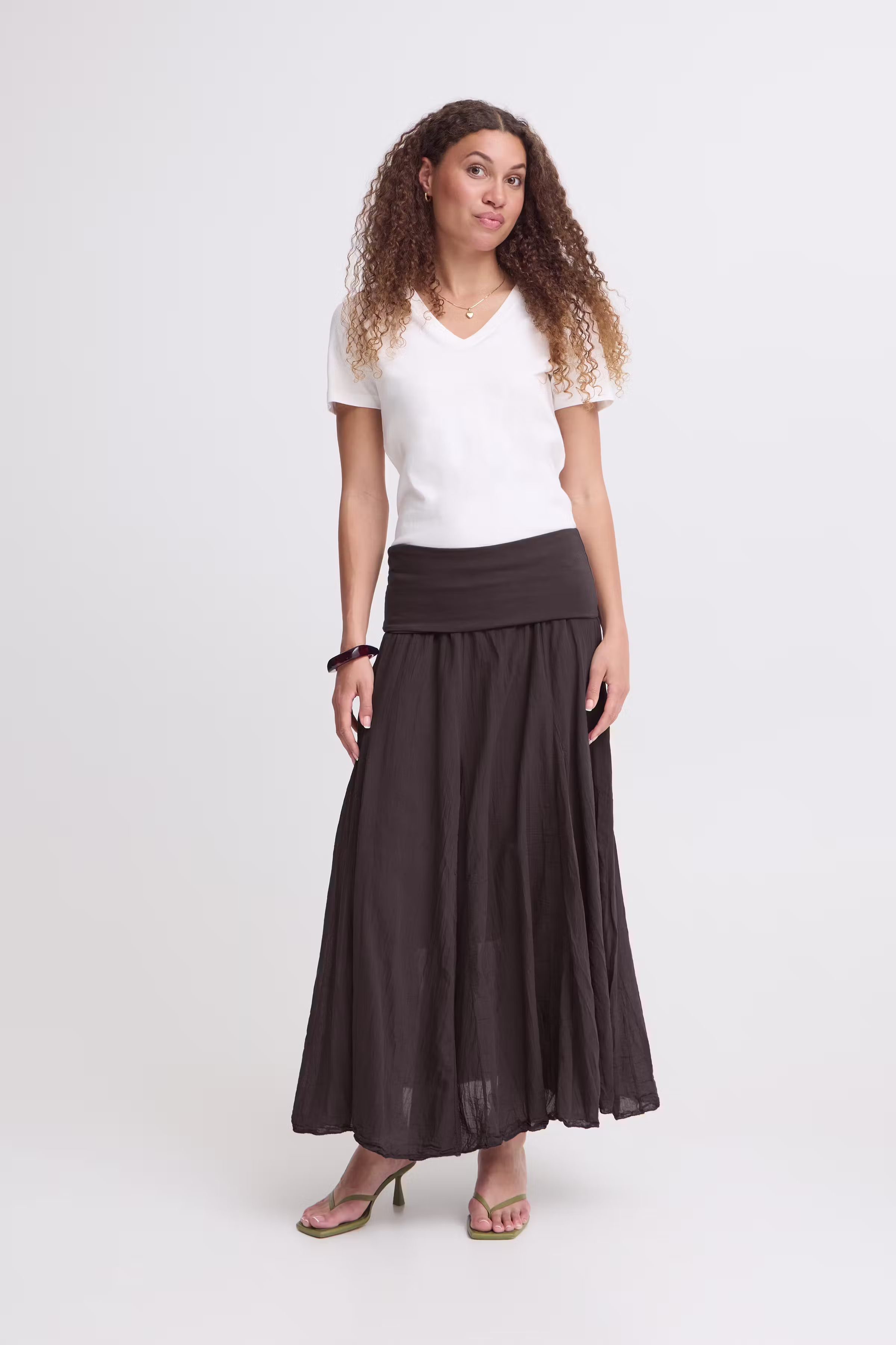 SBXMUSE Skjørt LOOKBOOK FRONT 22101192-191216