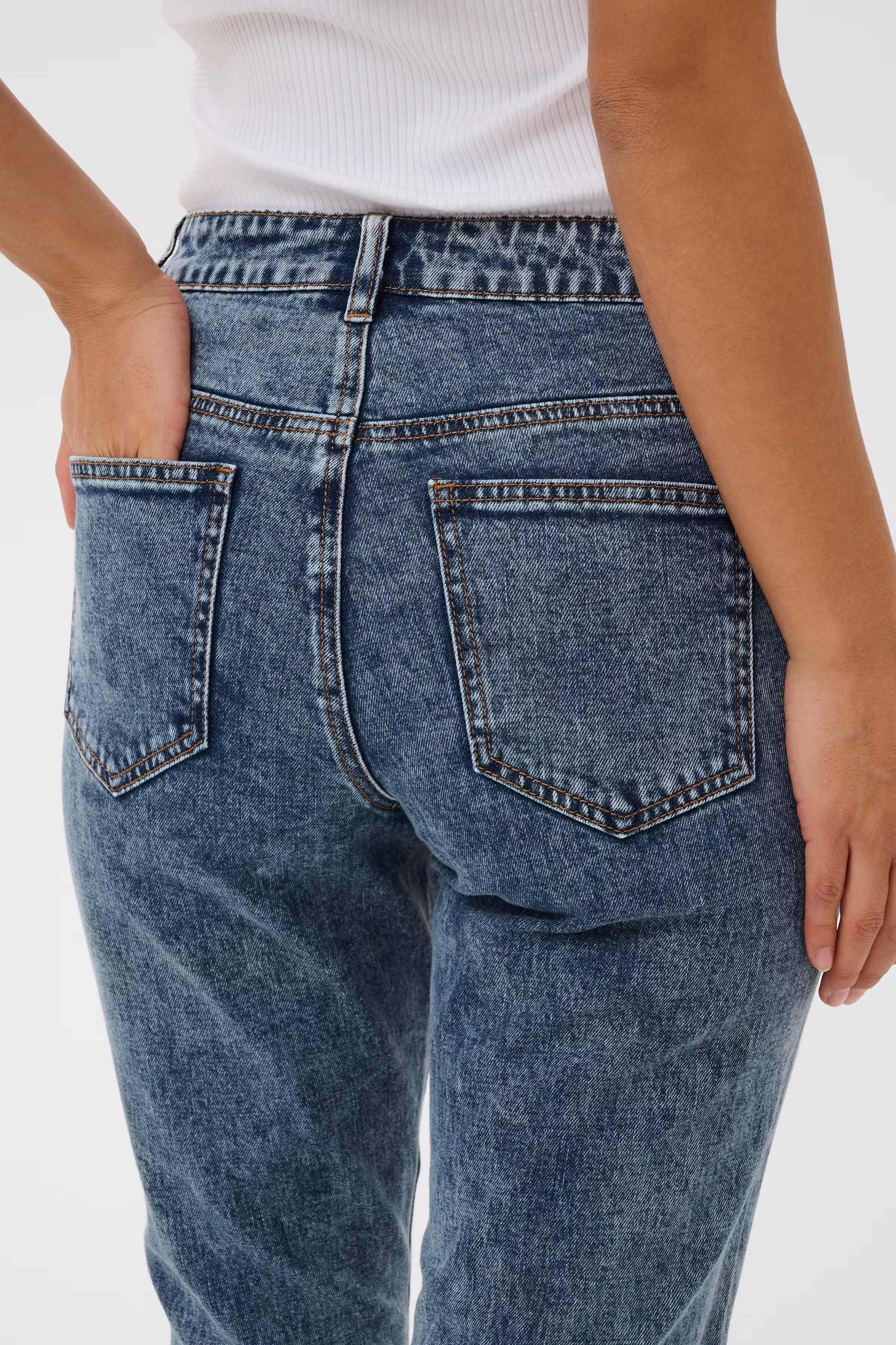 KAeloise Jeans LOOKBOOK DETAIL 10510130-107716