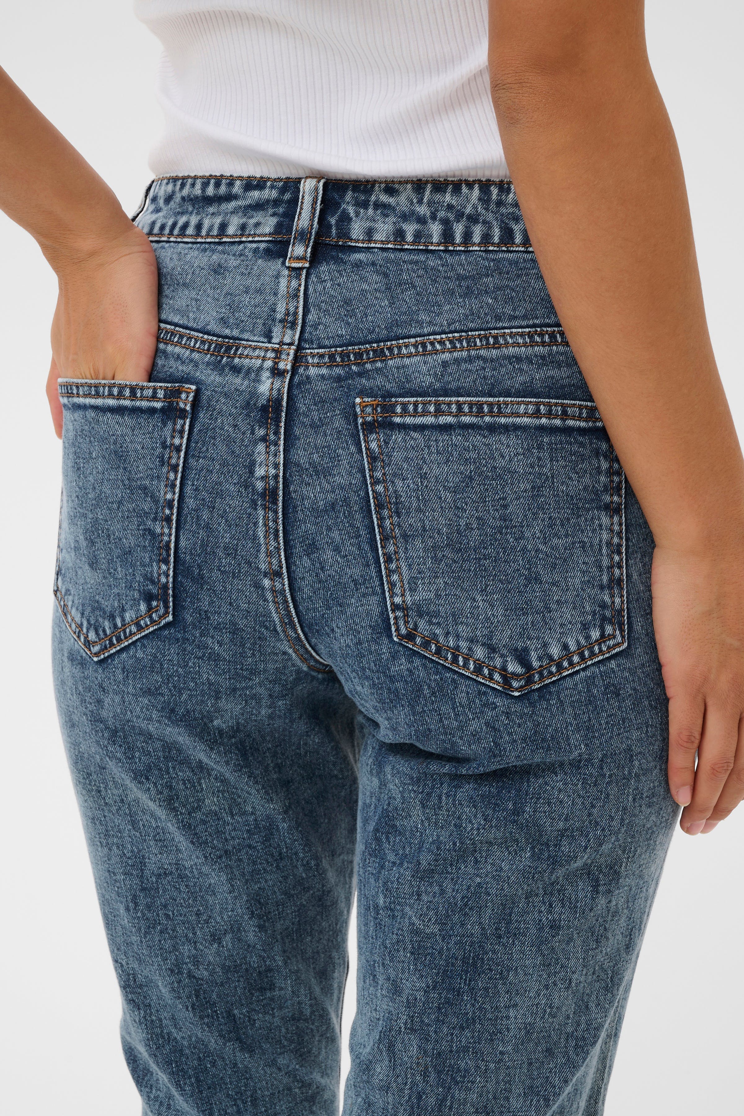 KAeloise Jeans LOOKBOOK DETAIL 10510130-107716