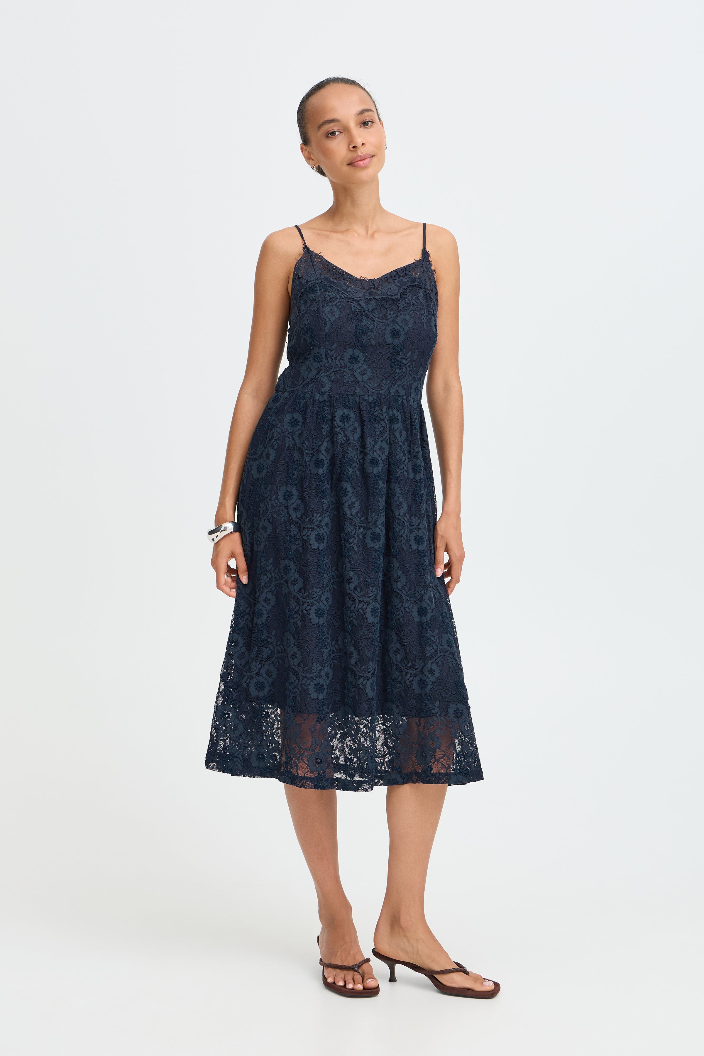 BYXGAIL Kjole LOOKBOOK FRONT 20820300-194020