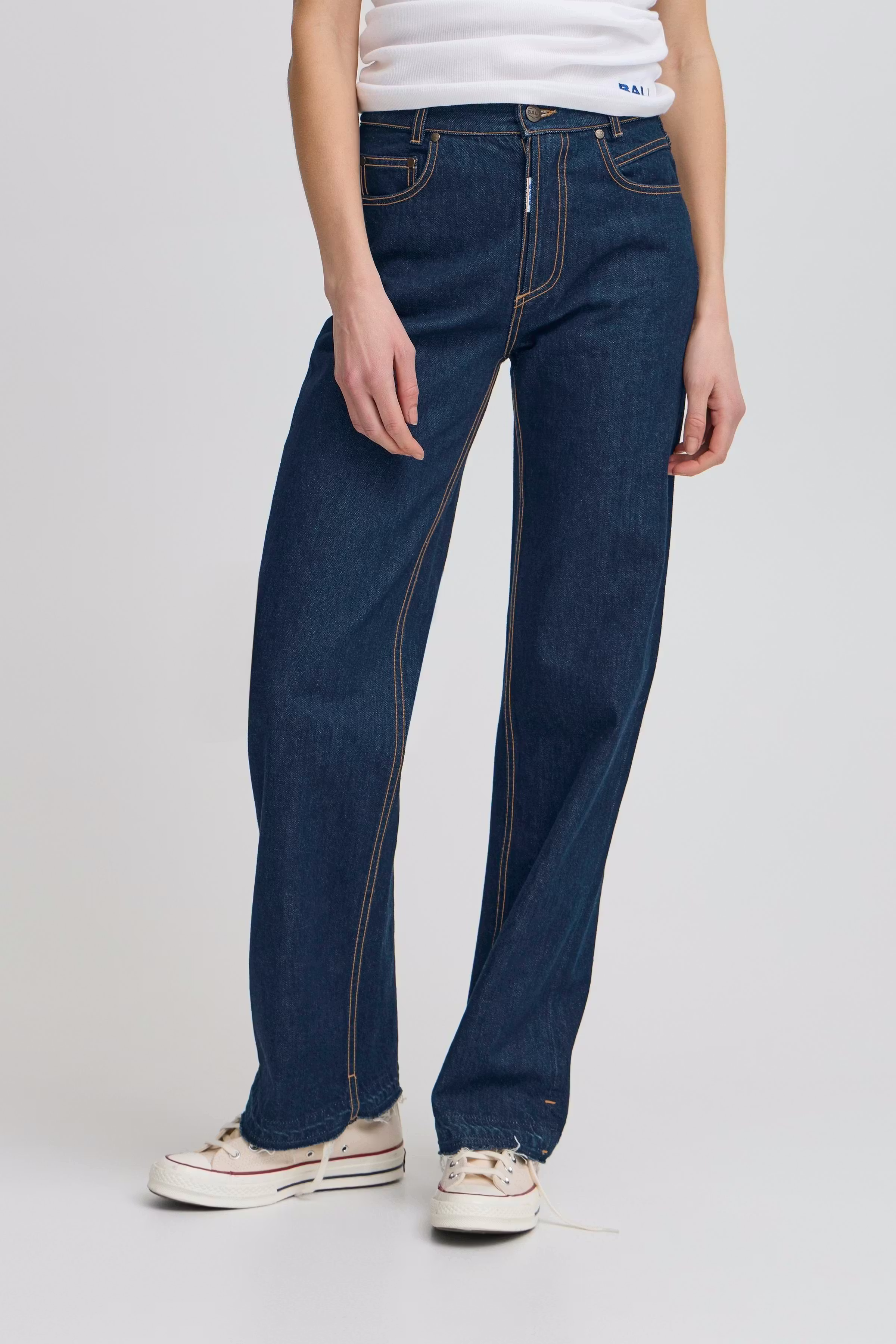 BASERENA Jeans LOOKBOOK FRONT 50405080-204027