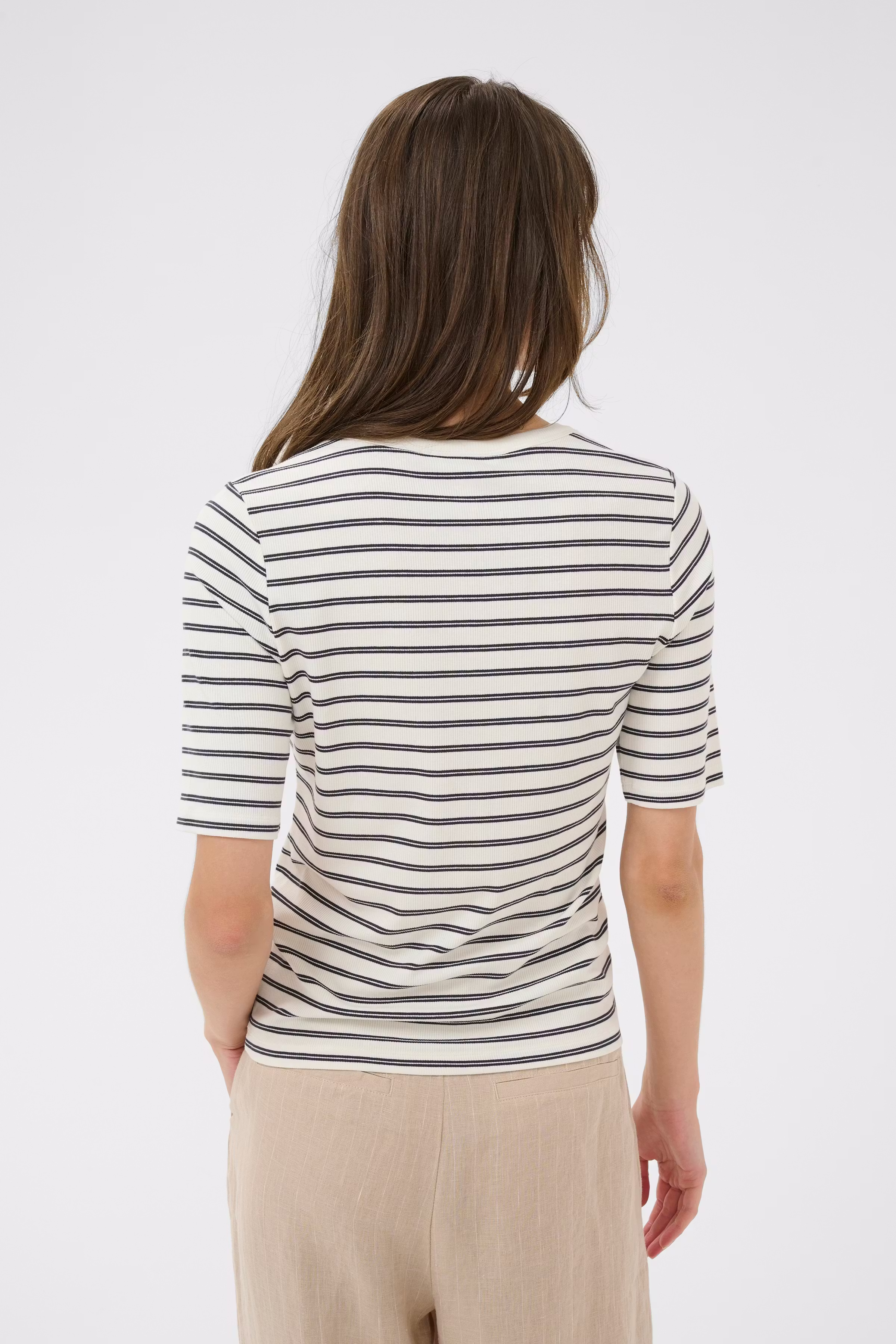 AngelinaPW T-shirt LOOKBOOK BACK 30310488-304795