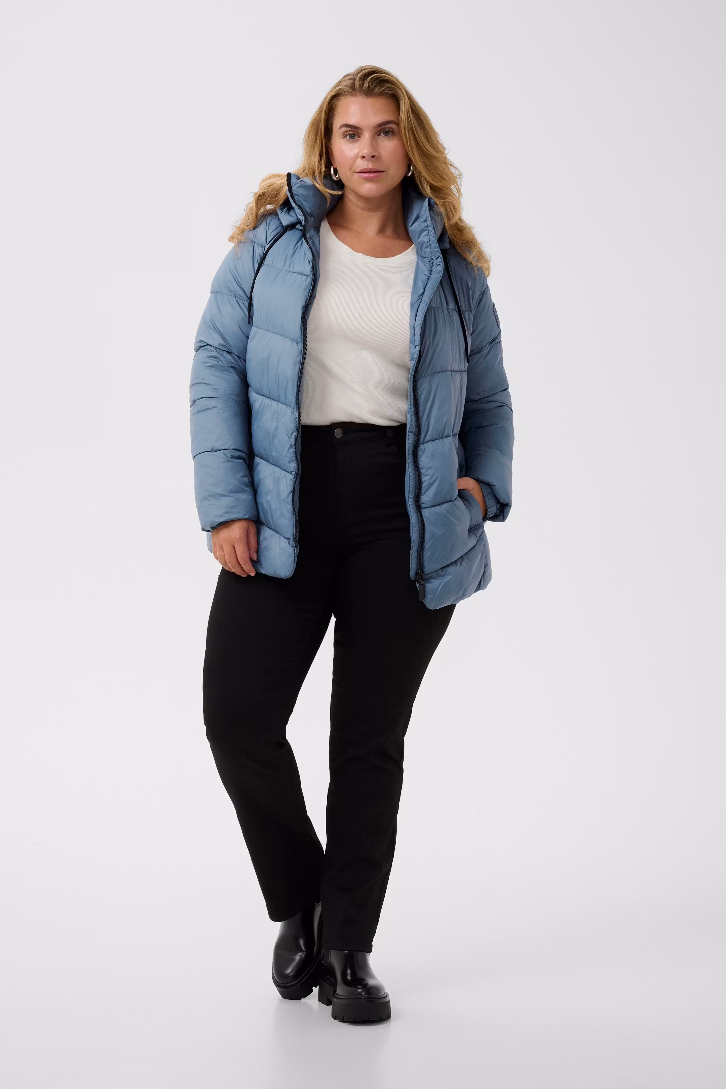 KCsusanna Outerwear LOOKBOOK FRONT 10582481-183916