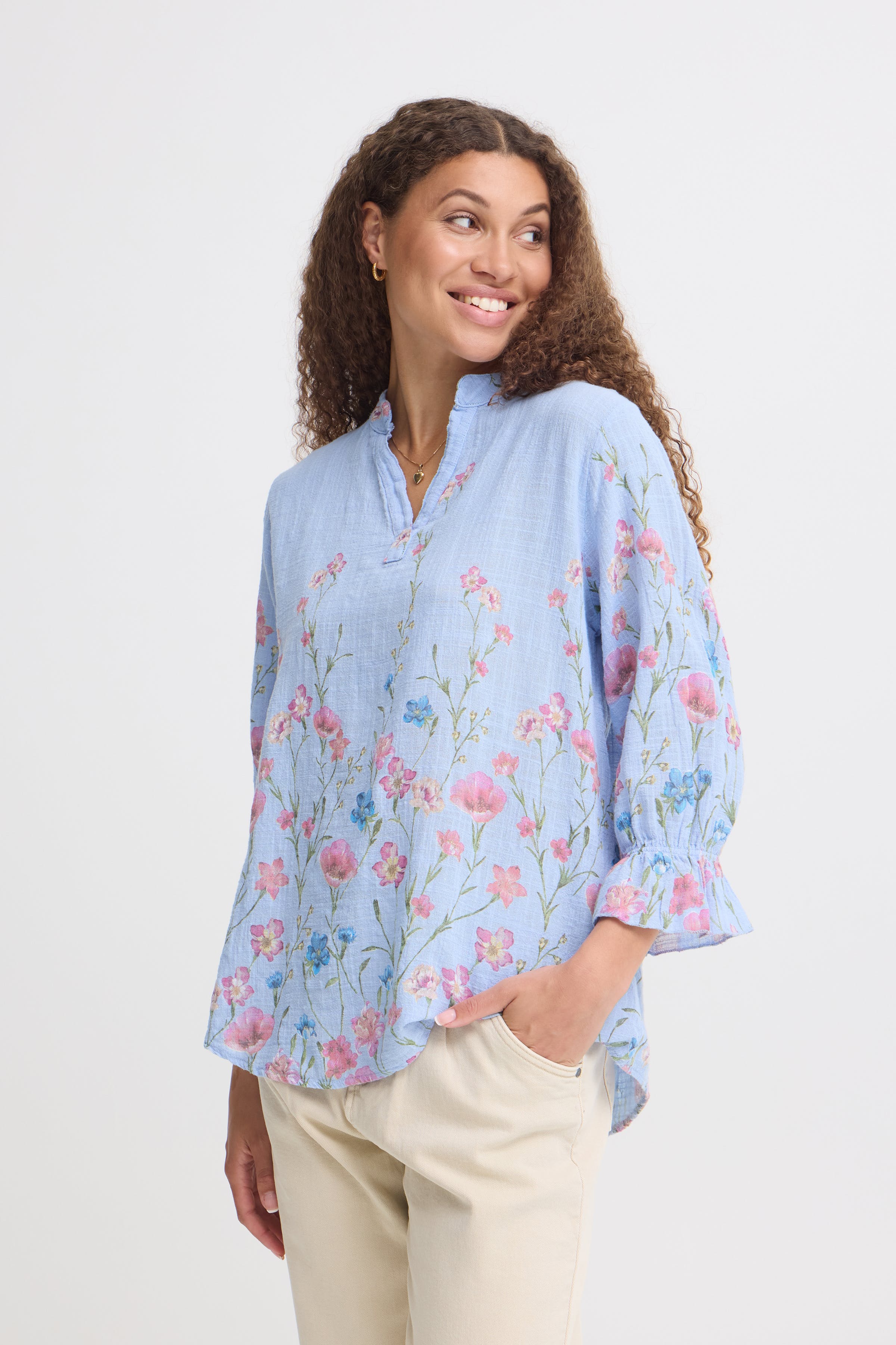 SBXALEXA Bluse LOOKBOOK FRONT 22101198-144112
