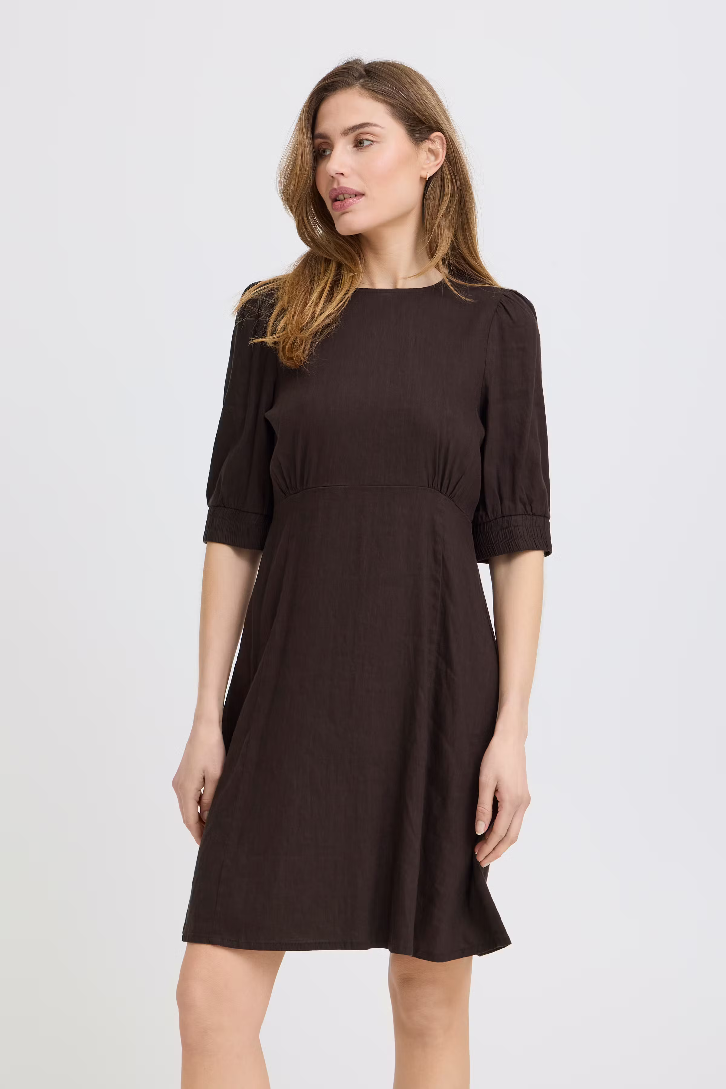 PZLUCA Kjole LOOKBOOK FRONT 50210430-191103