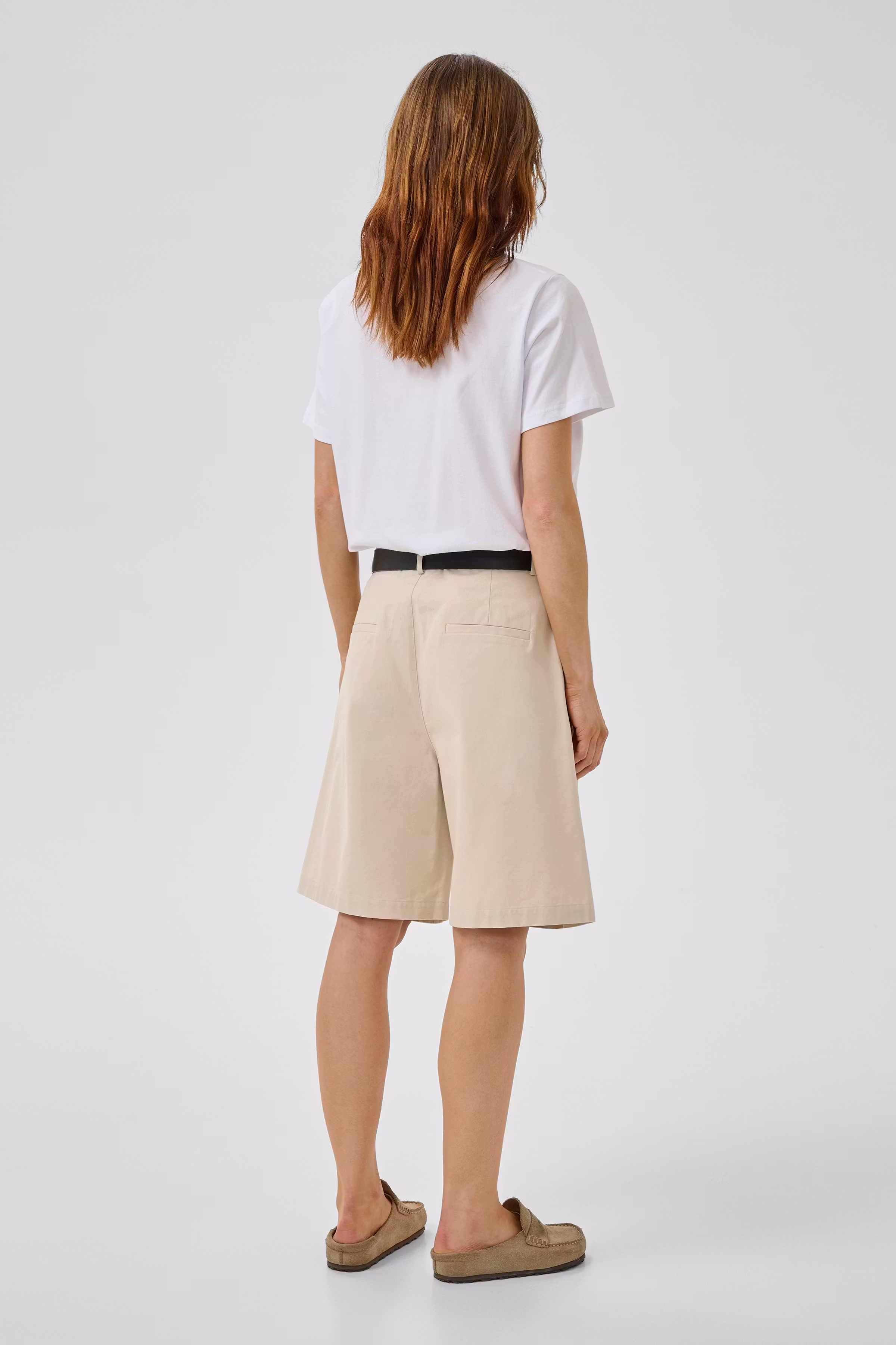 MWGisva Bermuda shorts LOOKBOOK BACK 10705564-130401