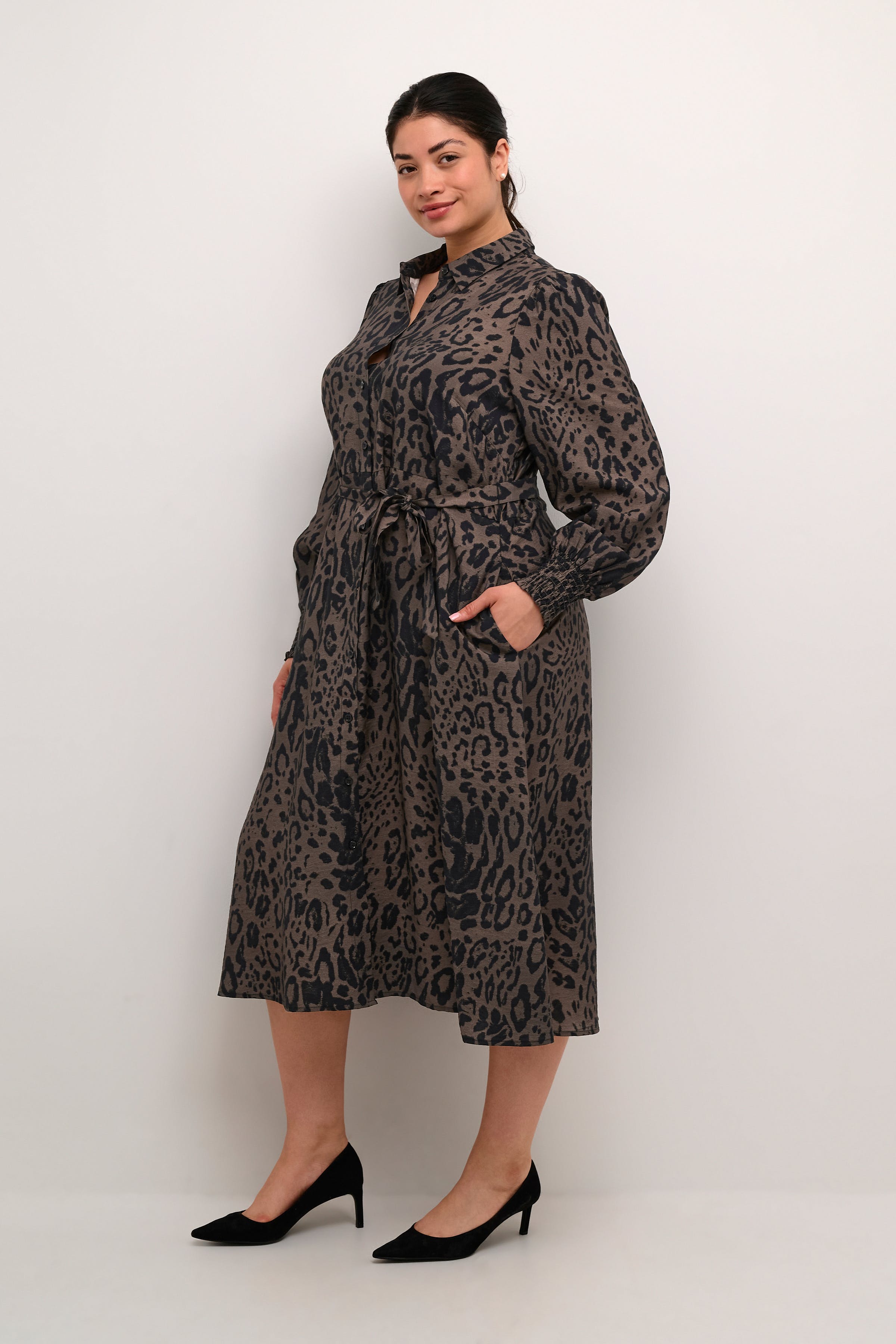 KCjola Leopard Dress LOOKBOOK FRONT 10582529-106279