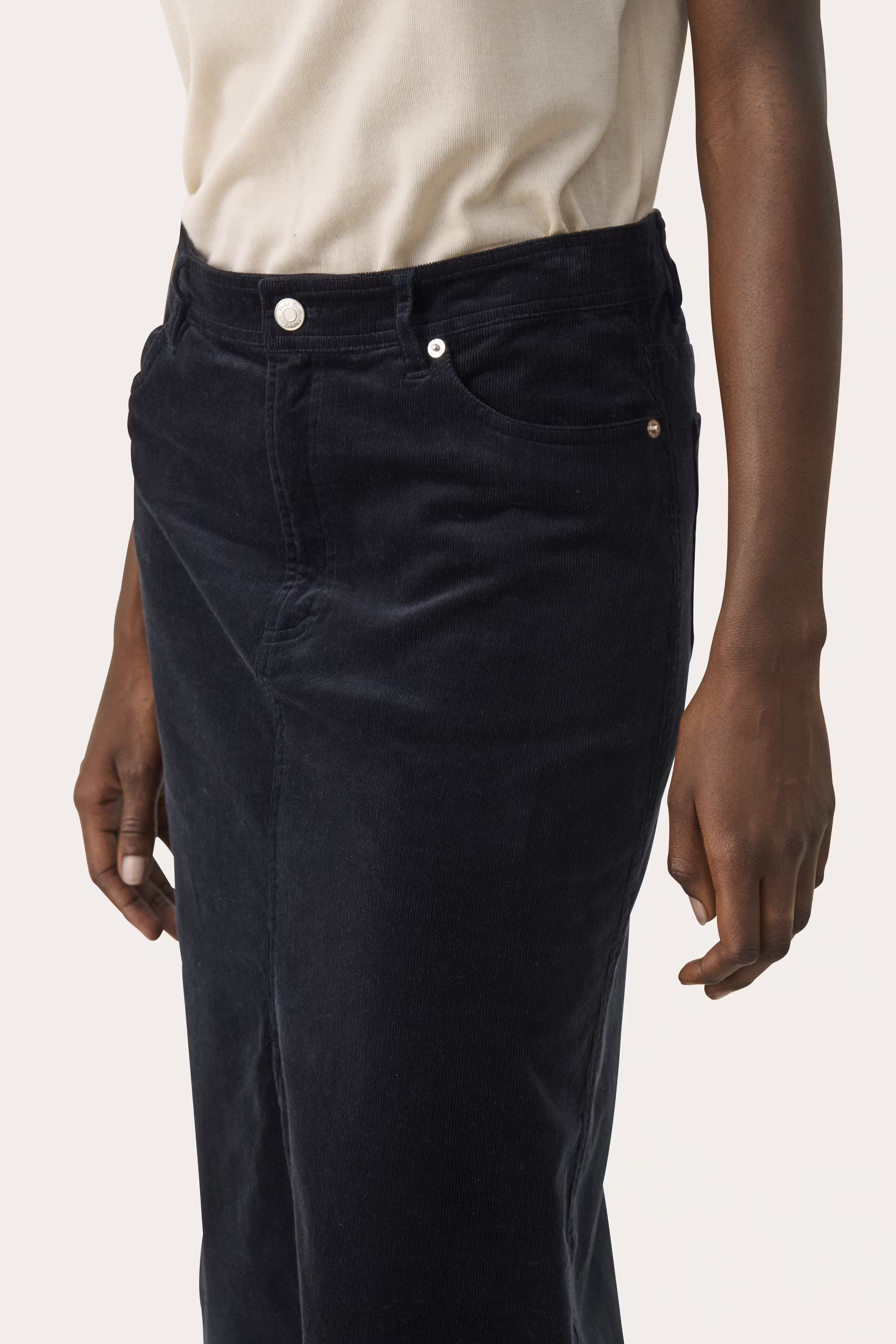 LeilaniPW Rock LOOKBOOK DETAIL 30308952-194013