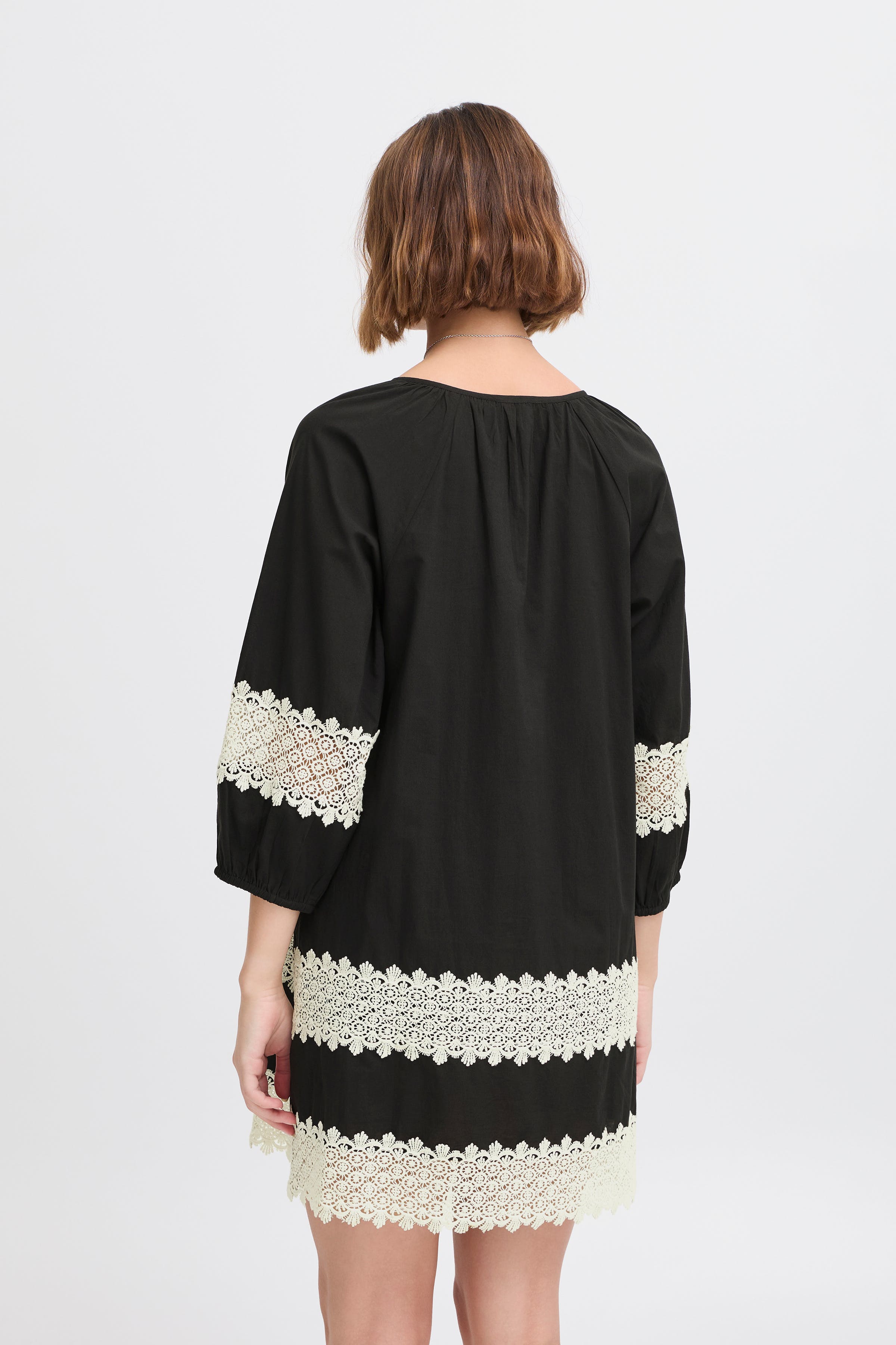 Kjole LOOKBOOK BACK 20122217-194008