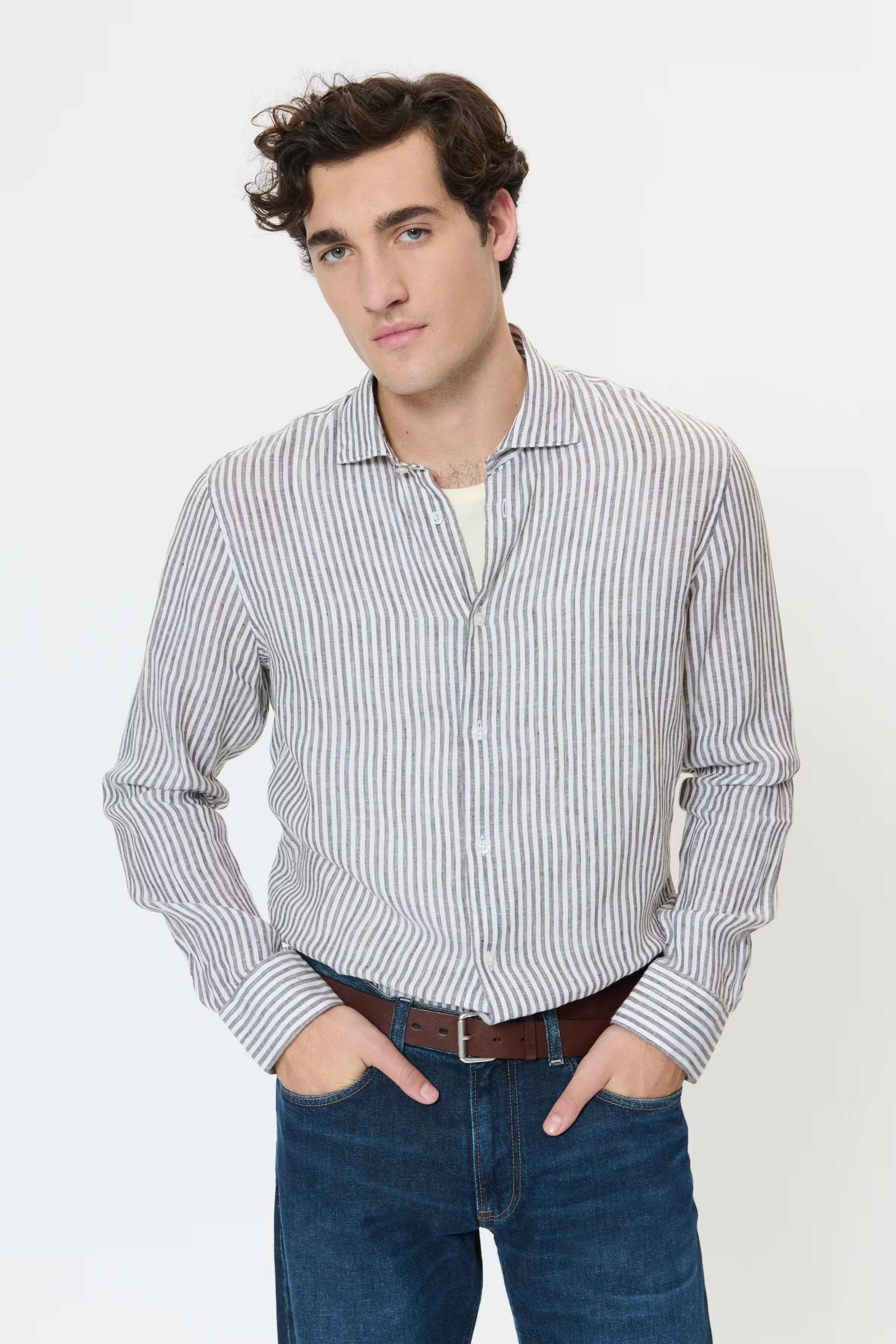 MAmarc Linen Shirt LOOKBOOK FRONT 30207239-190912