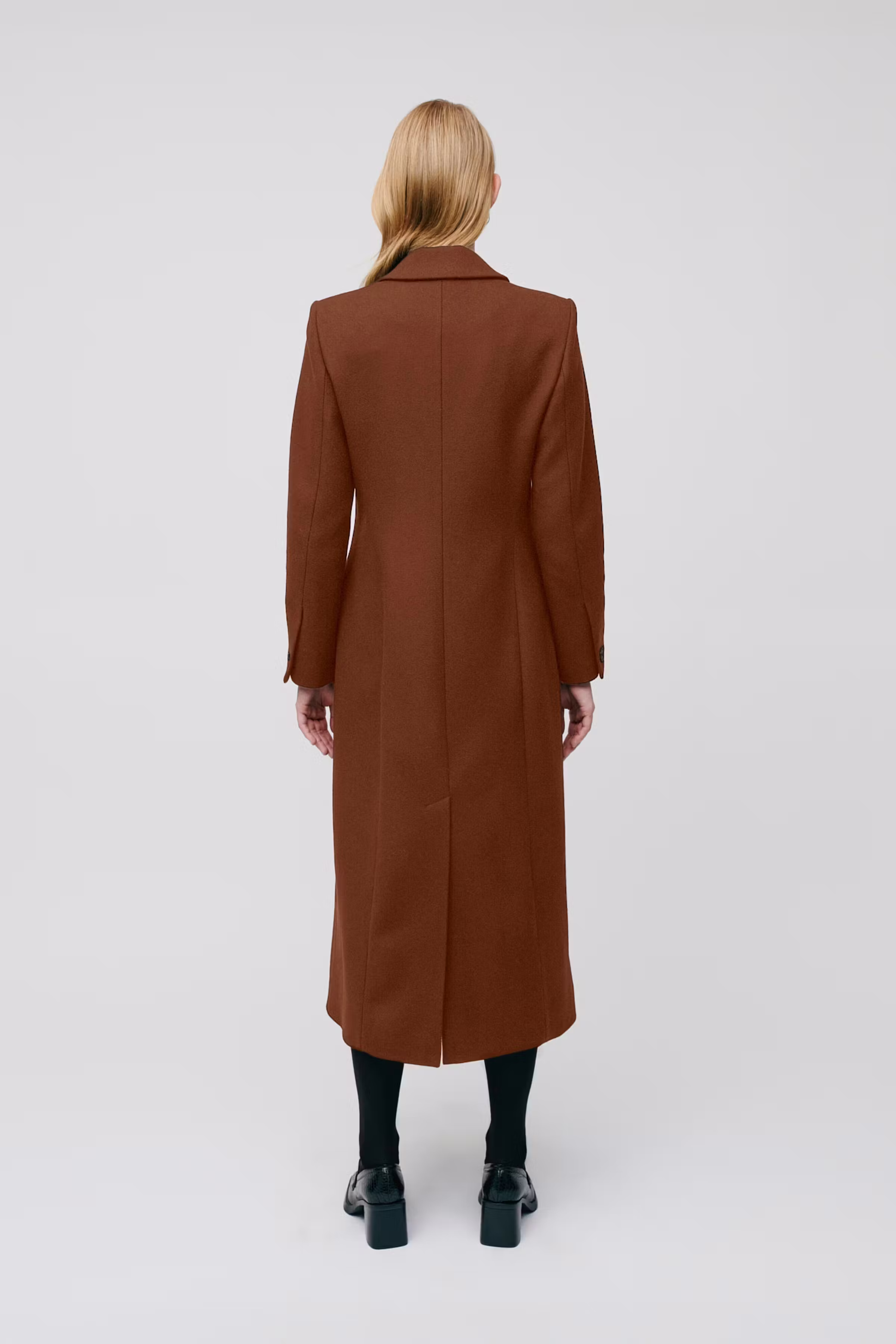 CYNTHIA Coat LOOKBOOK BACK 30600181-BR248