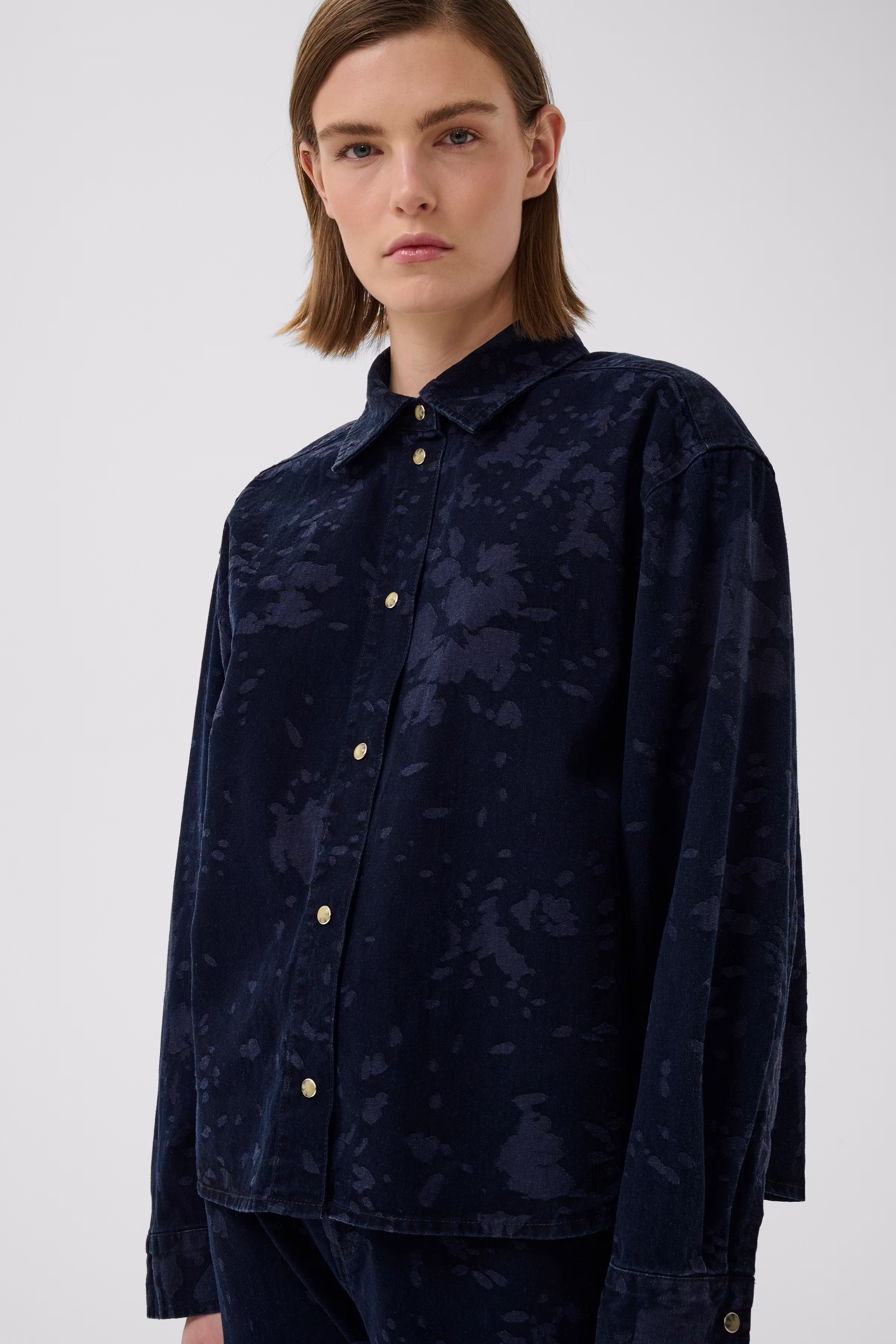 GILDAIW Shirt LOOKBOOK DETAIL 30112611-900009035