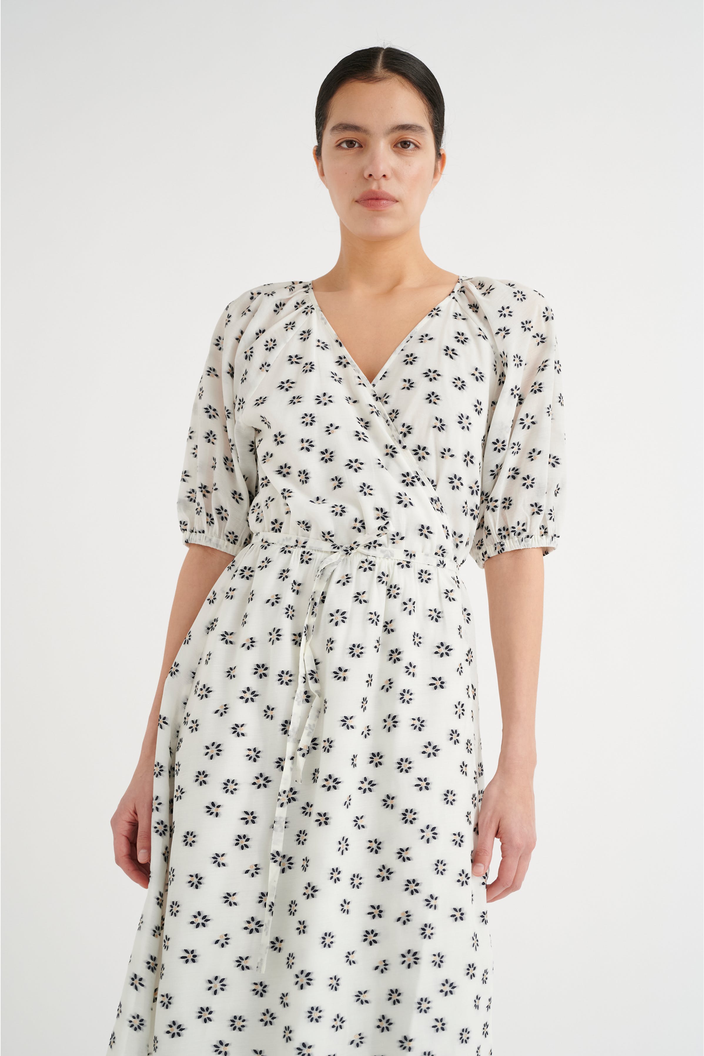 ValenskaIW Jurk LOOKBOOK FRONT 30107227-110701