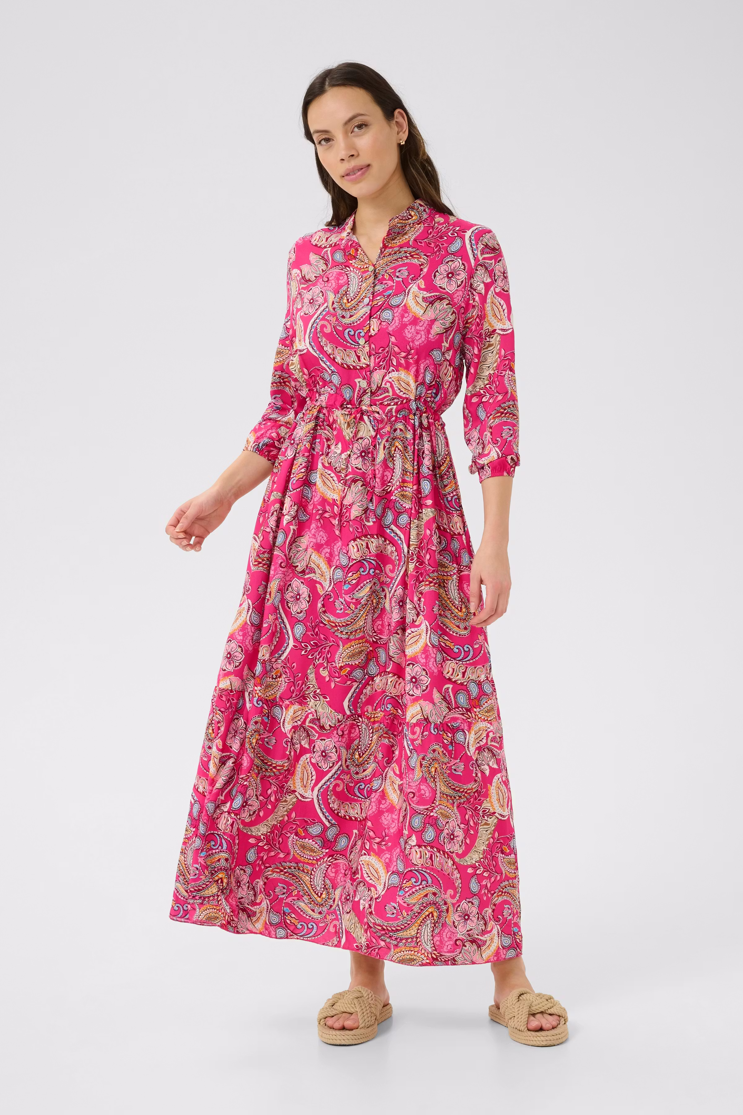 CRAlora Robe LOOKBOOK FRONT 10650723-108894