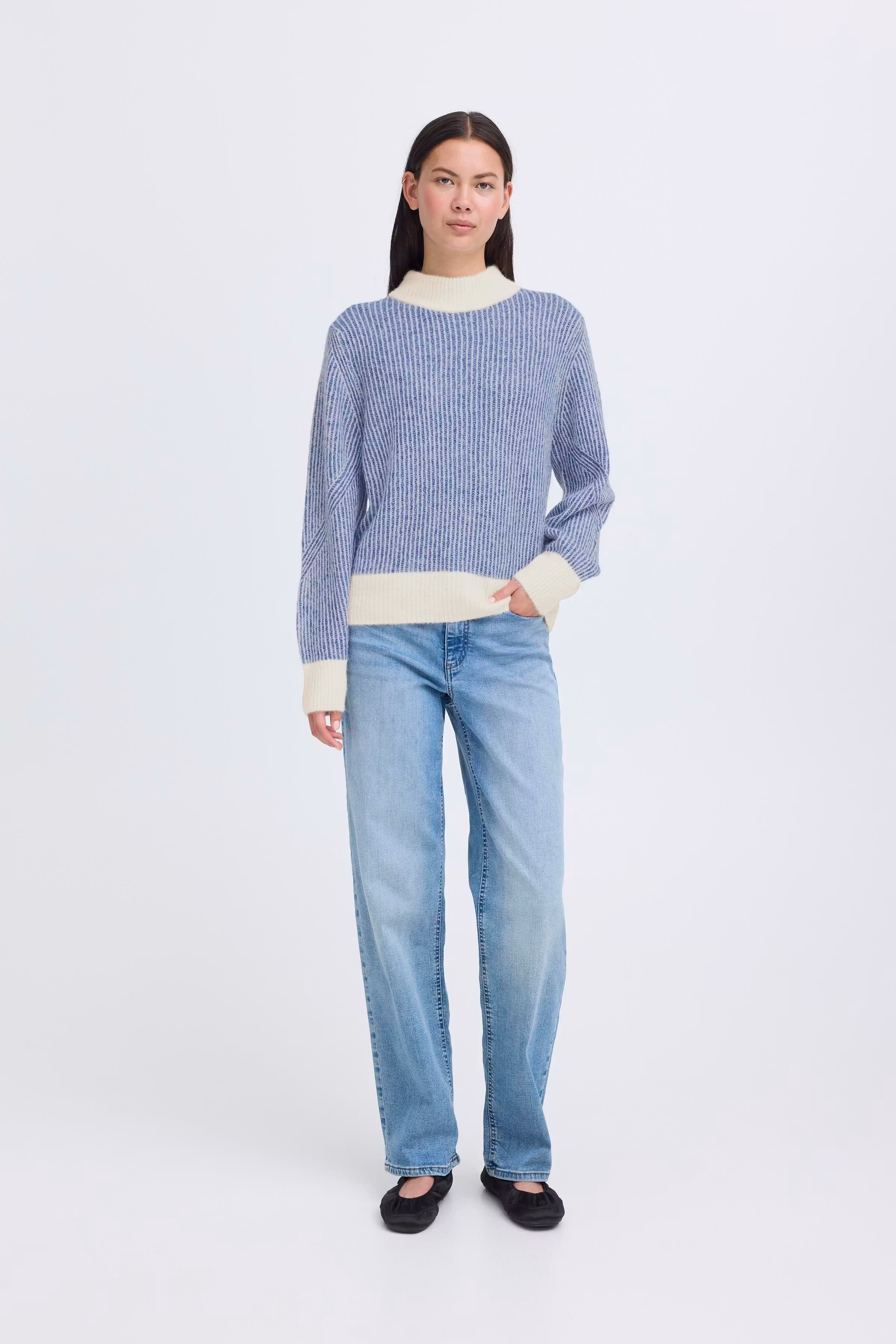 IHKAMARA Pullover LOOKBOOK FRONT 20119231-194057