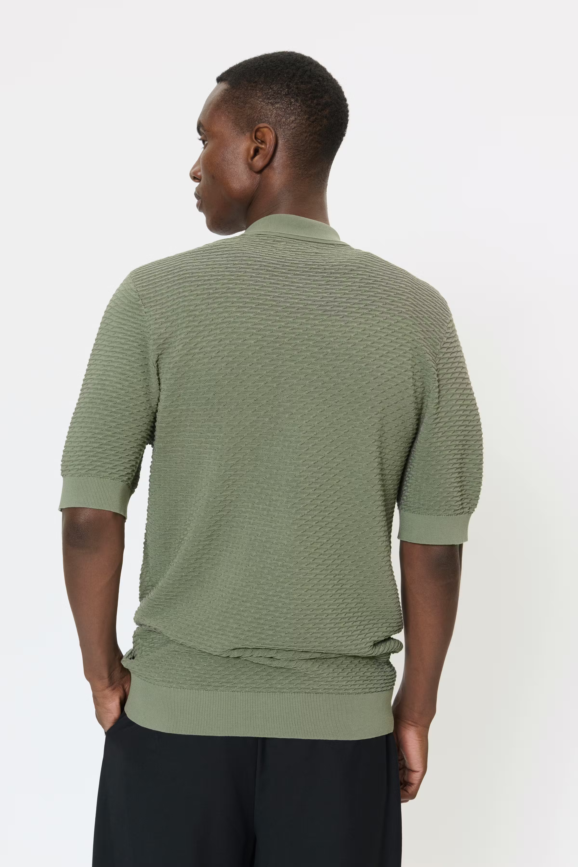 MApolo Pikè LOOKBOOK BACK 30208961-176212